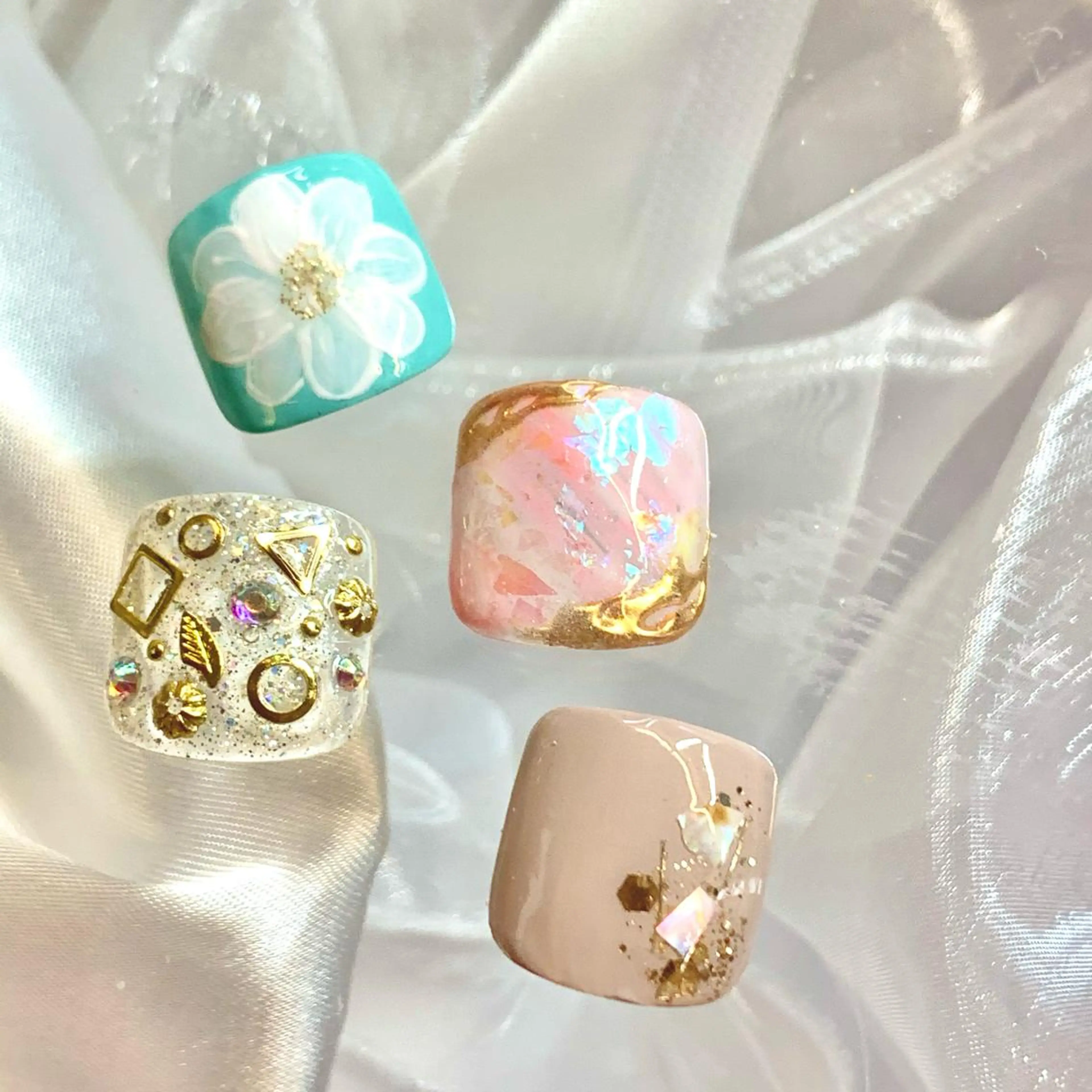 ネイル フットネイル ジェルネイル パラジェル フットネイル clover nailのネイルデザイン