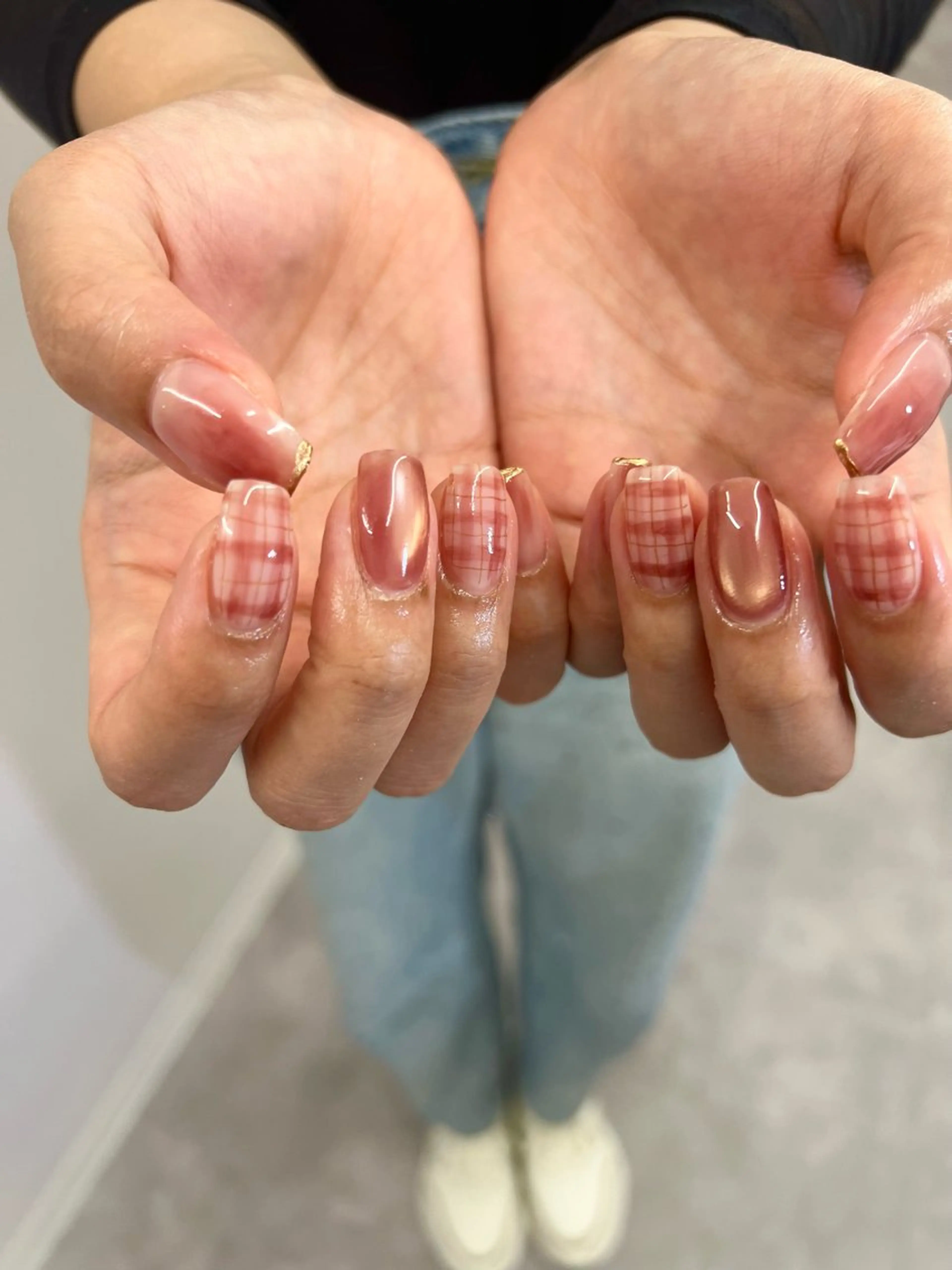 ネイル ボルドー ジェルネイル マグネットネイル ニュアンスネイル パラジェル ハンドネイル ハンドケア Bana_ Nailのネイルデザイン