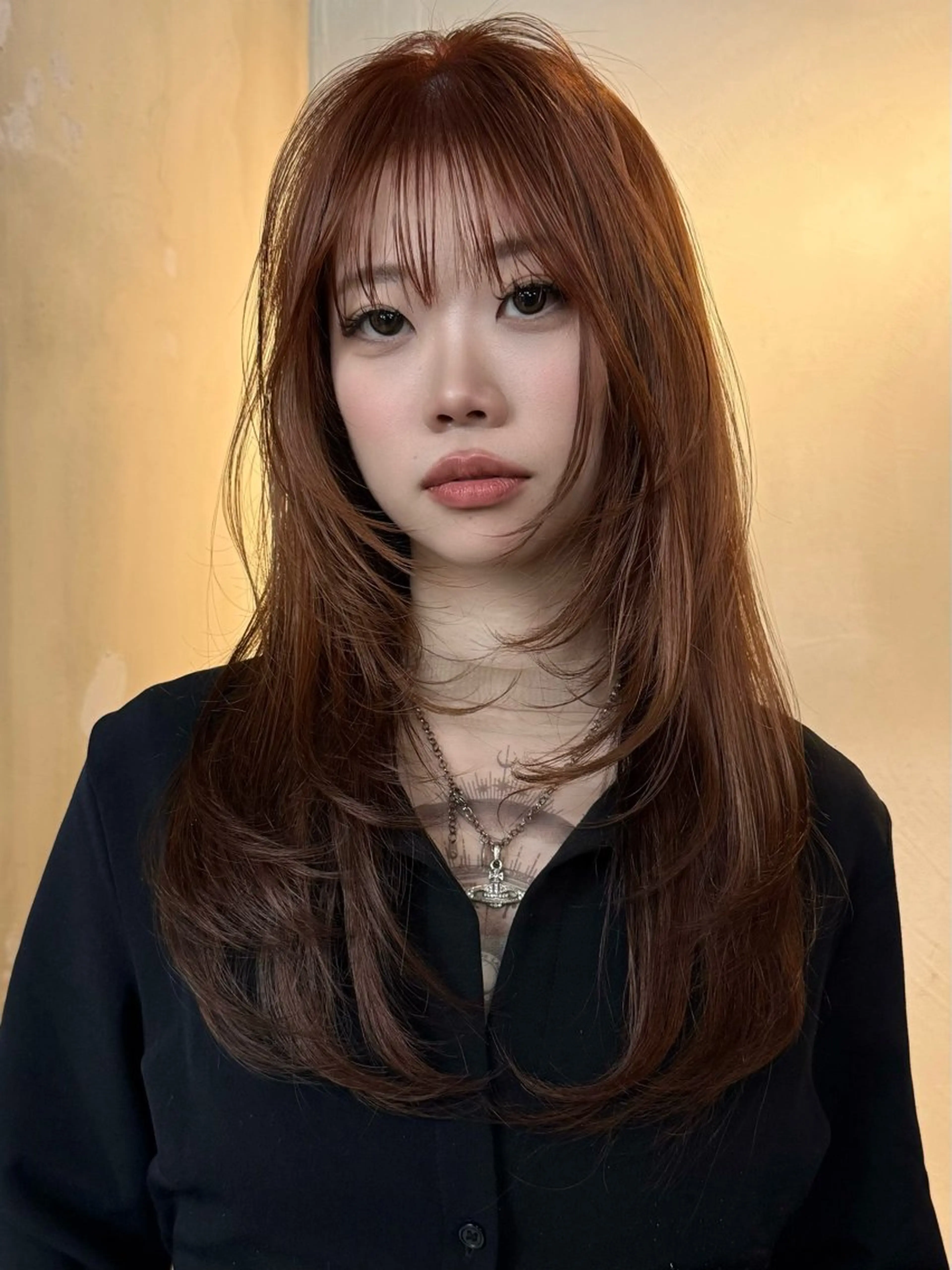 セミロング カラー ヘアカラー イツク ⚡️ ルーツ/ハイトーンのヘアスタイル