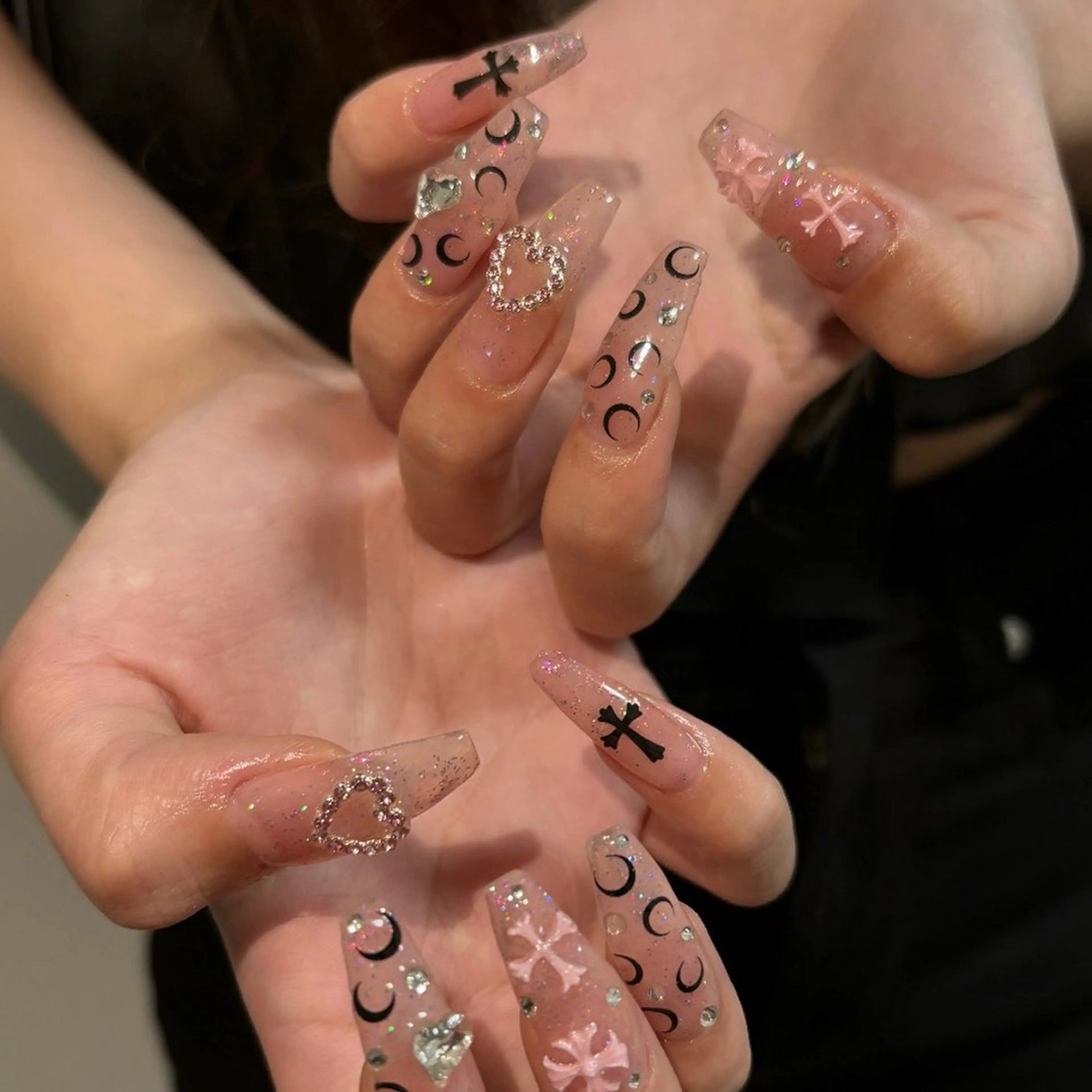 ネイル ハンドネイル フットネイル 直方市ネイルサロン minuitのネイルデザイン