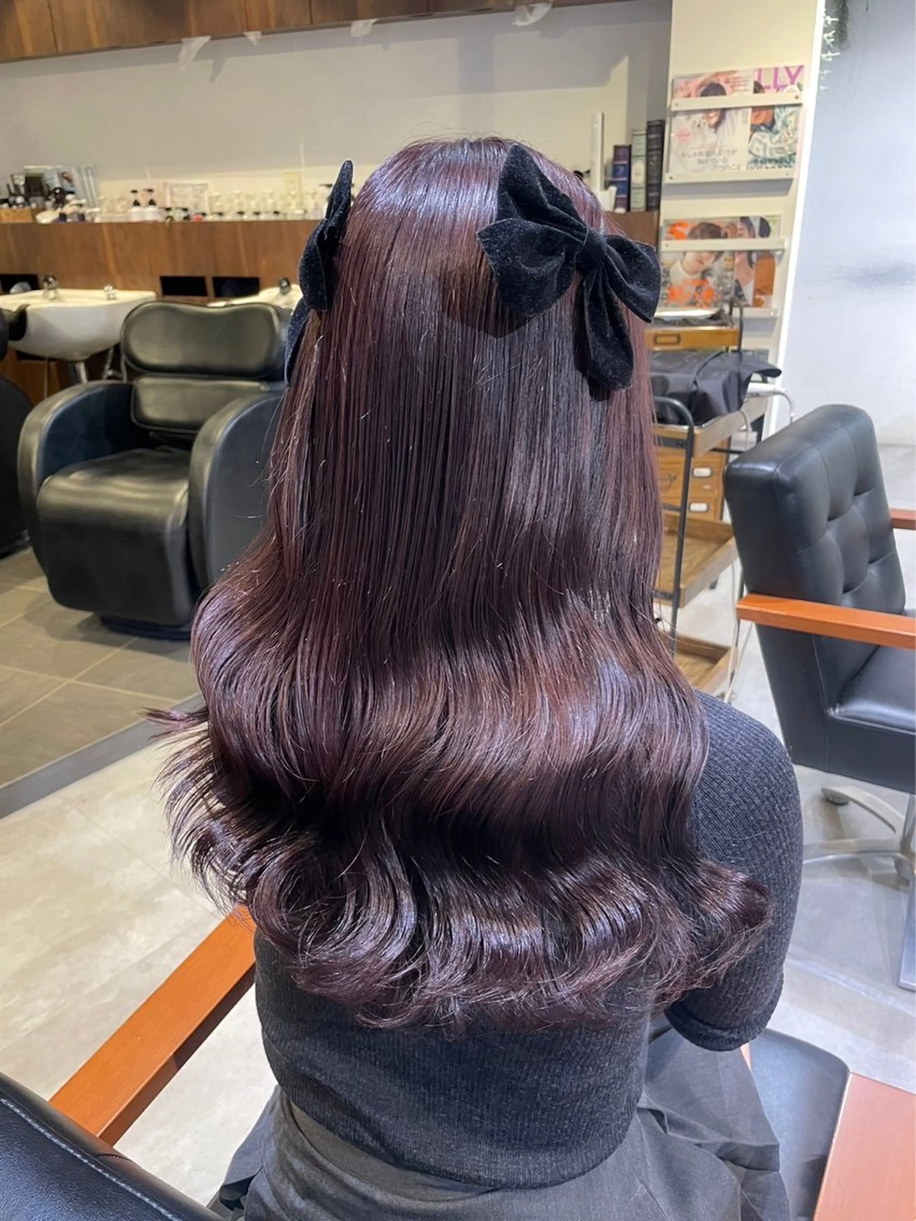 ロング カラー 透明感カラー ディープラベンダー ラベンダーカラー ‎Lby home 🪽mikuのヘアスタイル