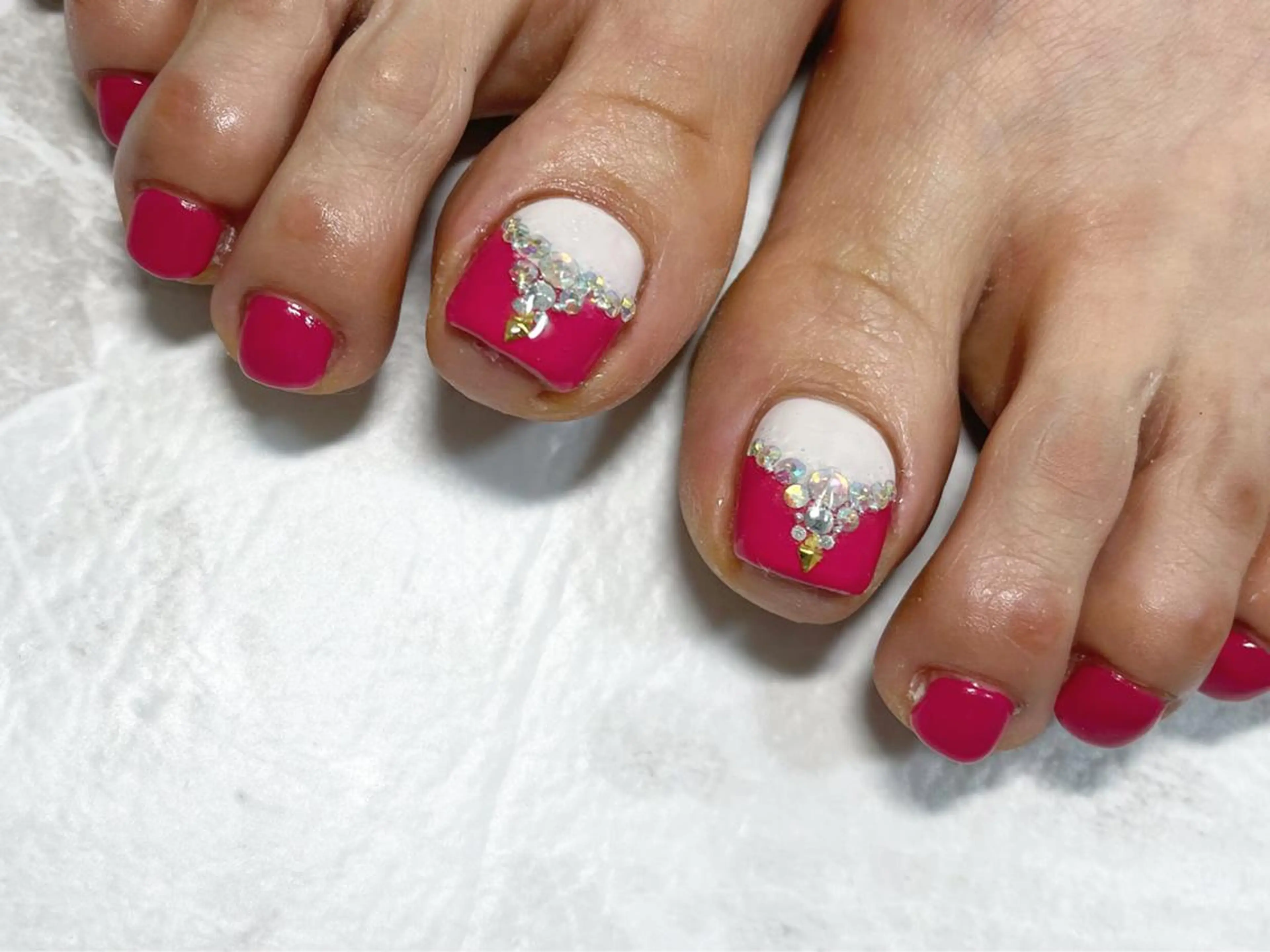 ネイル フットネイル ニュアンスネイル ピンク シンプルネイル 春ネイル フットネイル nail fufla ♡yamane♡のネイルデザイン