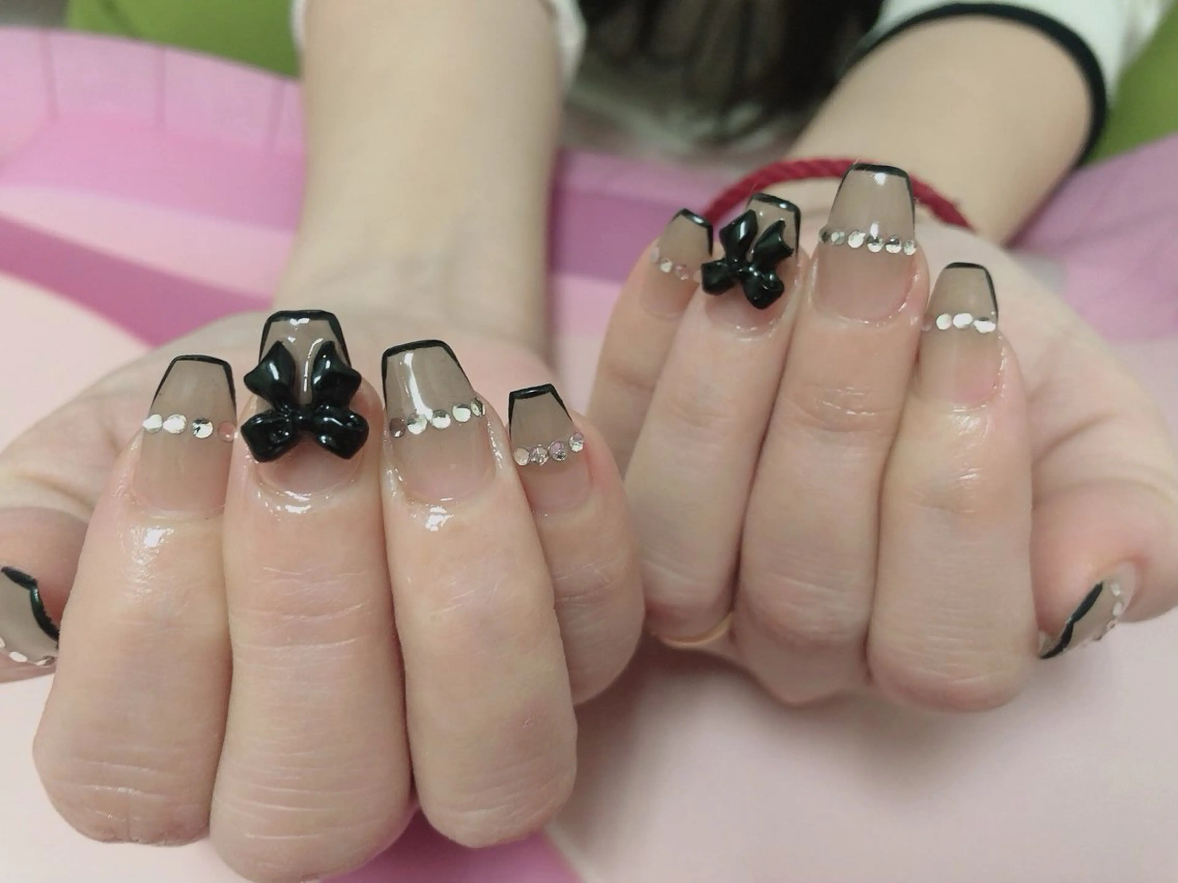 ネイル ハンドネイル フットネイル mano nella mano所属・mano nella manoのネイルデザイン