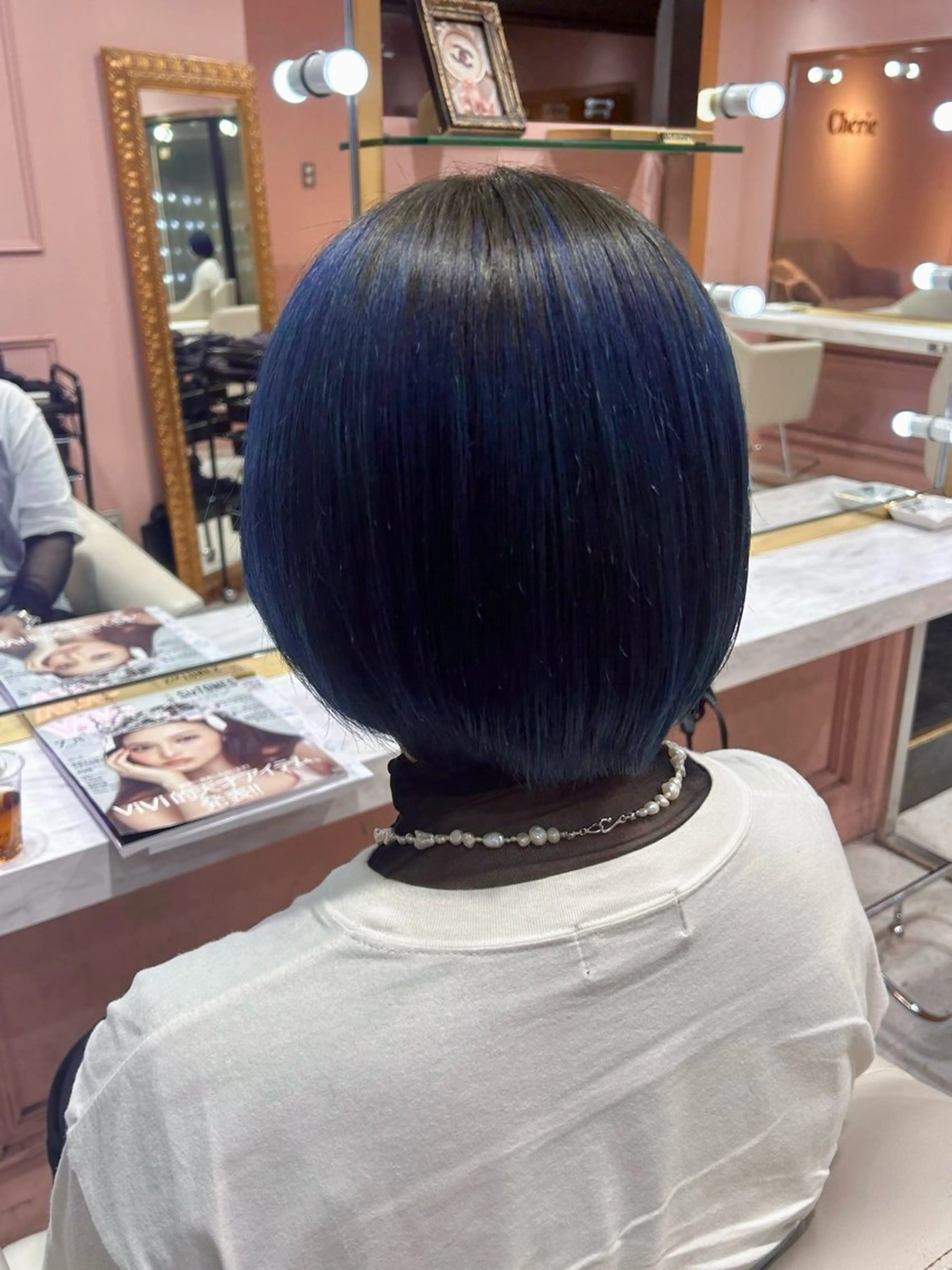 ショート カラー ブルーカラー Chérie Honokaのヘアスタイル
