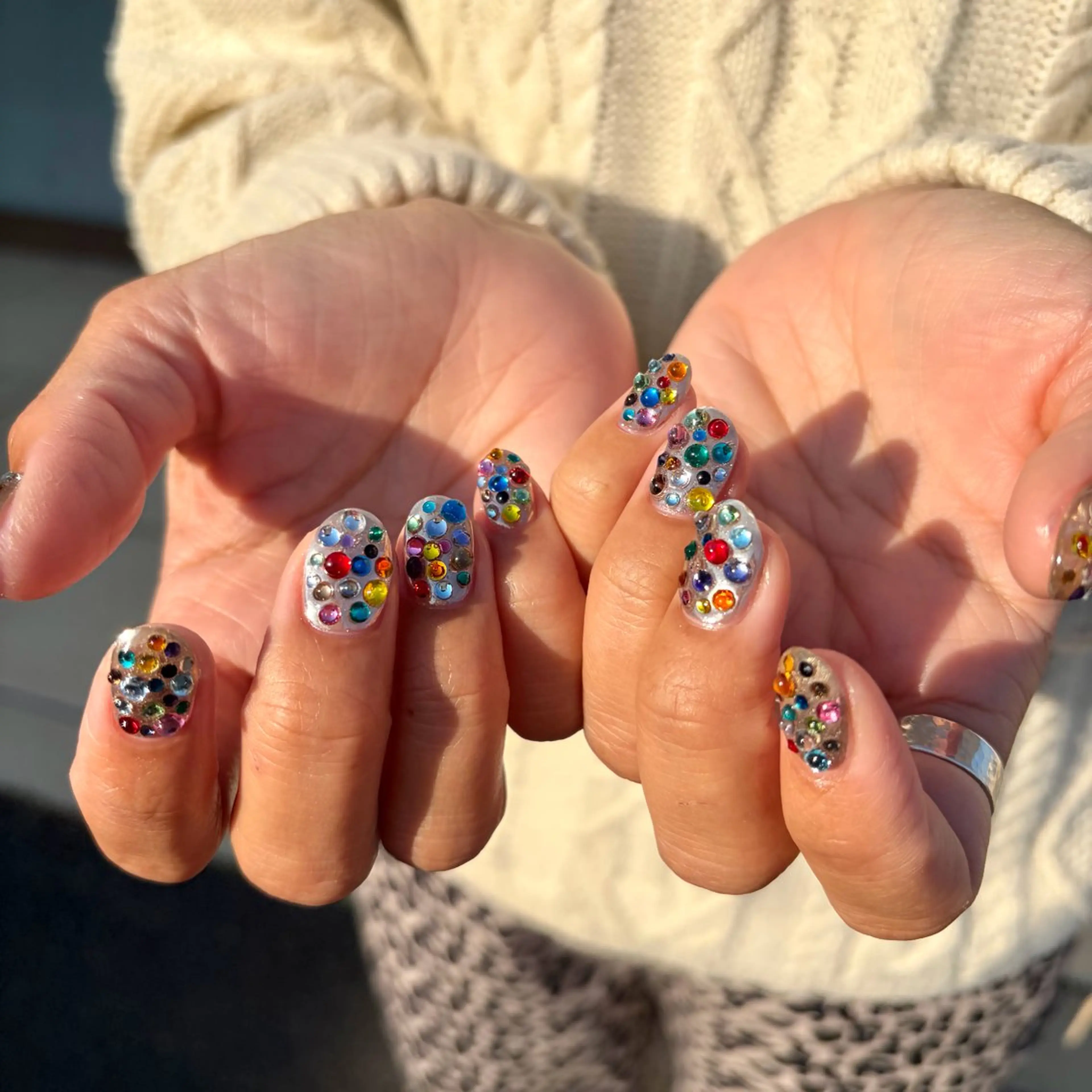 ネイル ミラーネイル ワンカラーネイル ストーンネイル ハンドネイル GRANDEUR焼津 Nana🦖のネイルデザイン