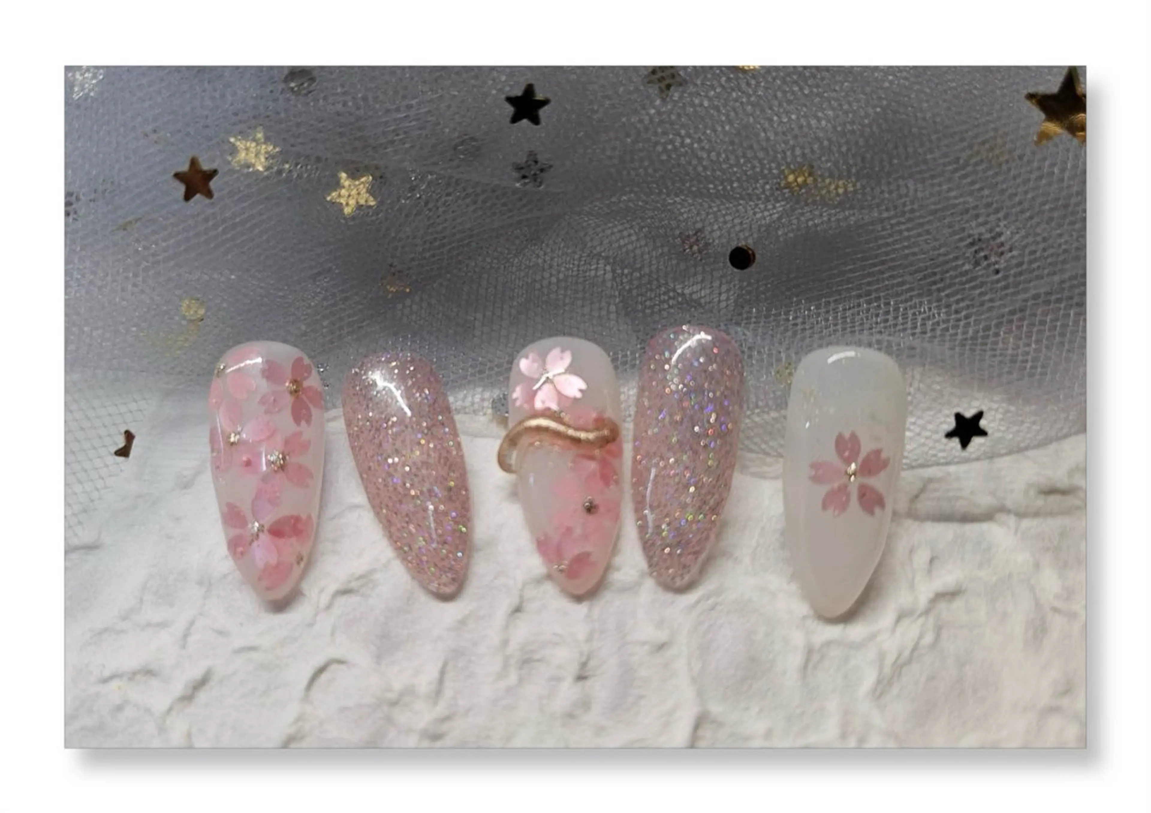 ネイル ハンドネイル 花花 ネイルサロンのネイルデザイン