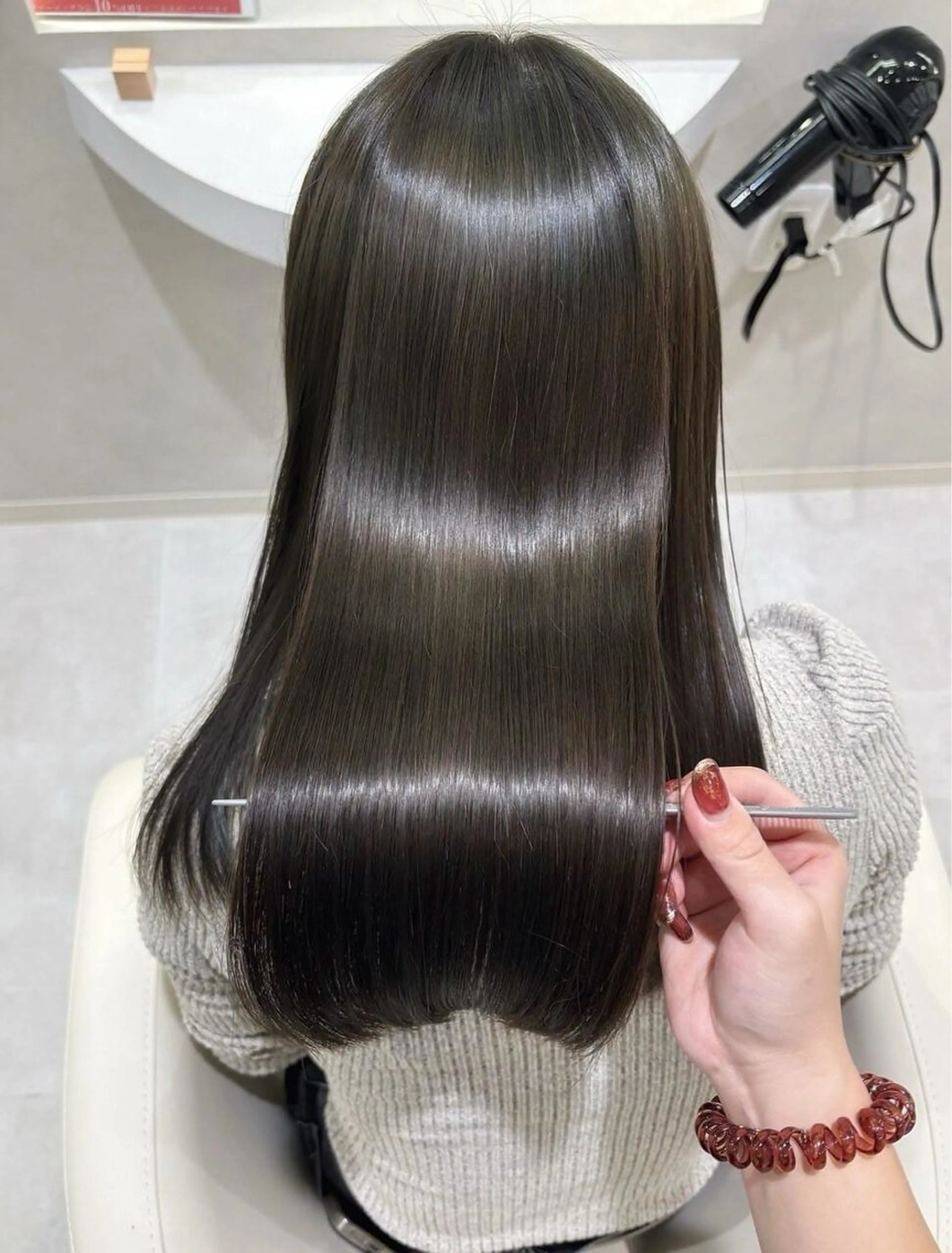 ロング カラー 艶カラー／ 夢叶のヘアスタイル