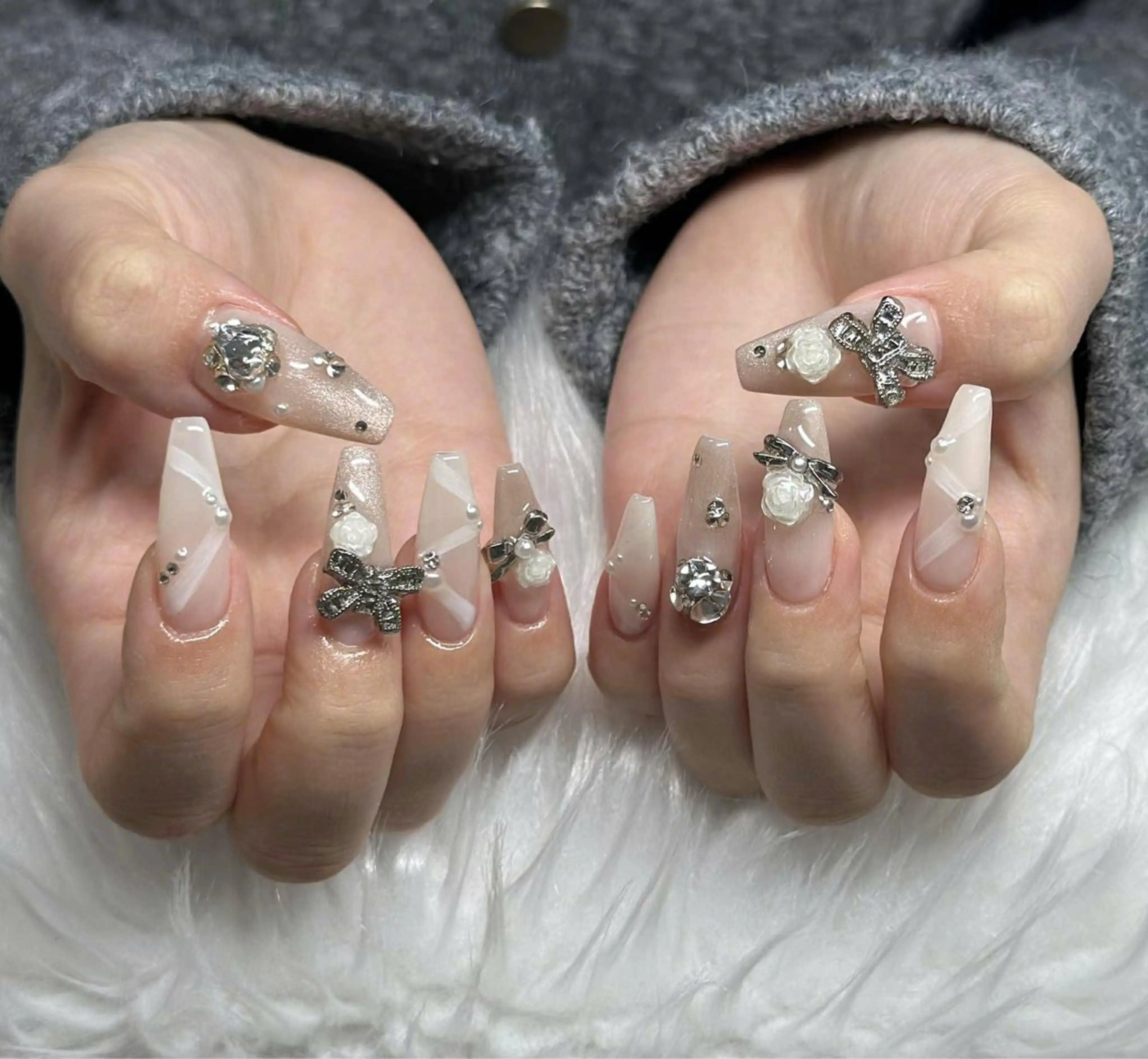 ネイル フレンチネイル ジェルネイル ガラスフレンチ ハロウィン ハート ハンドネイル H.baby Nail Salonのネイルデザイン