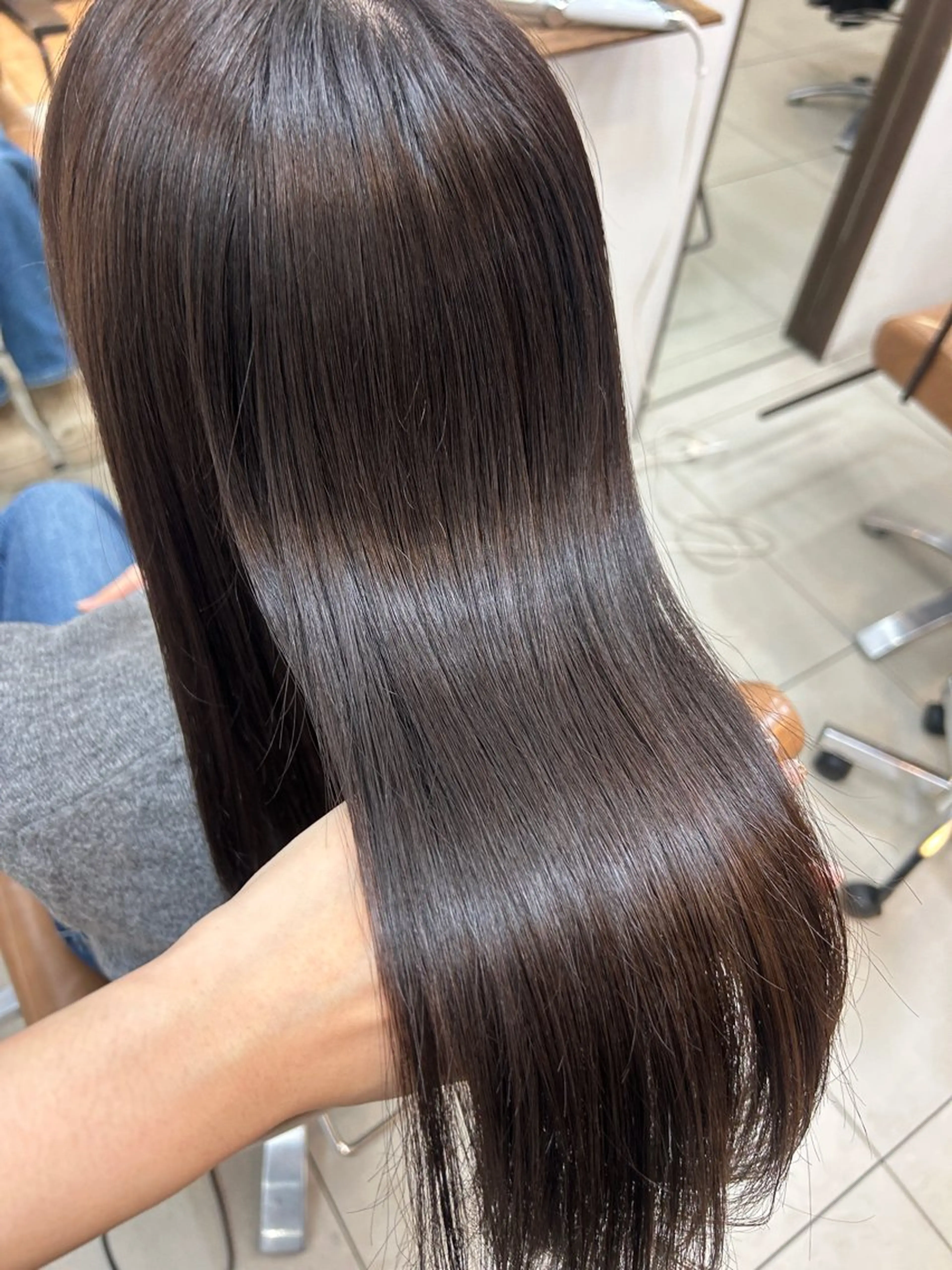 ロング カラー カット ヘアカラー トリートメント 阪田 真奈未のヘアスタイル