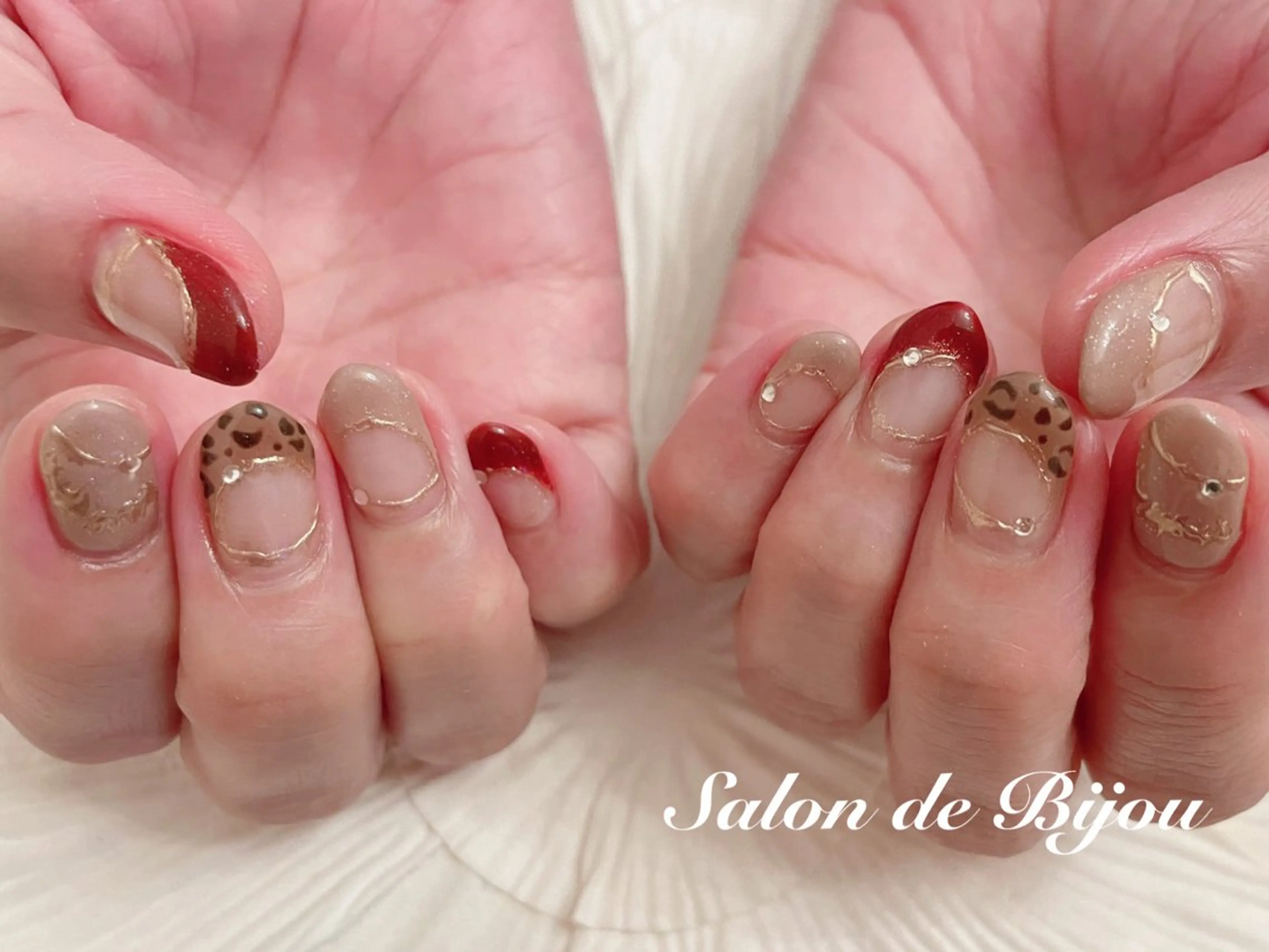 ネイル アートネイル フレンチネイル Salon  de Bijou所属・格谷 和歩の眉毛・アイブロウイメージ