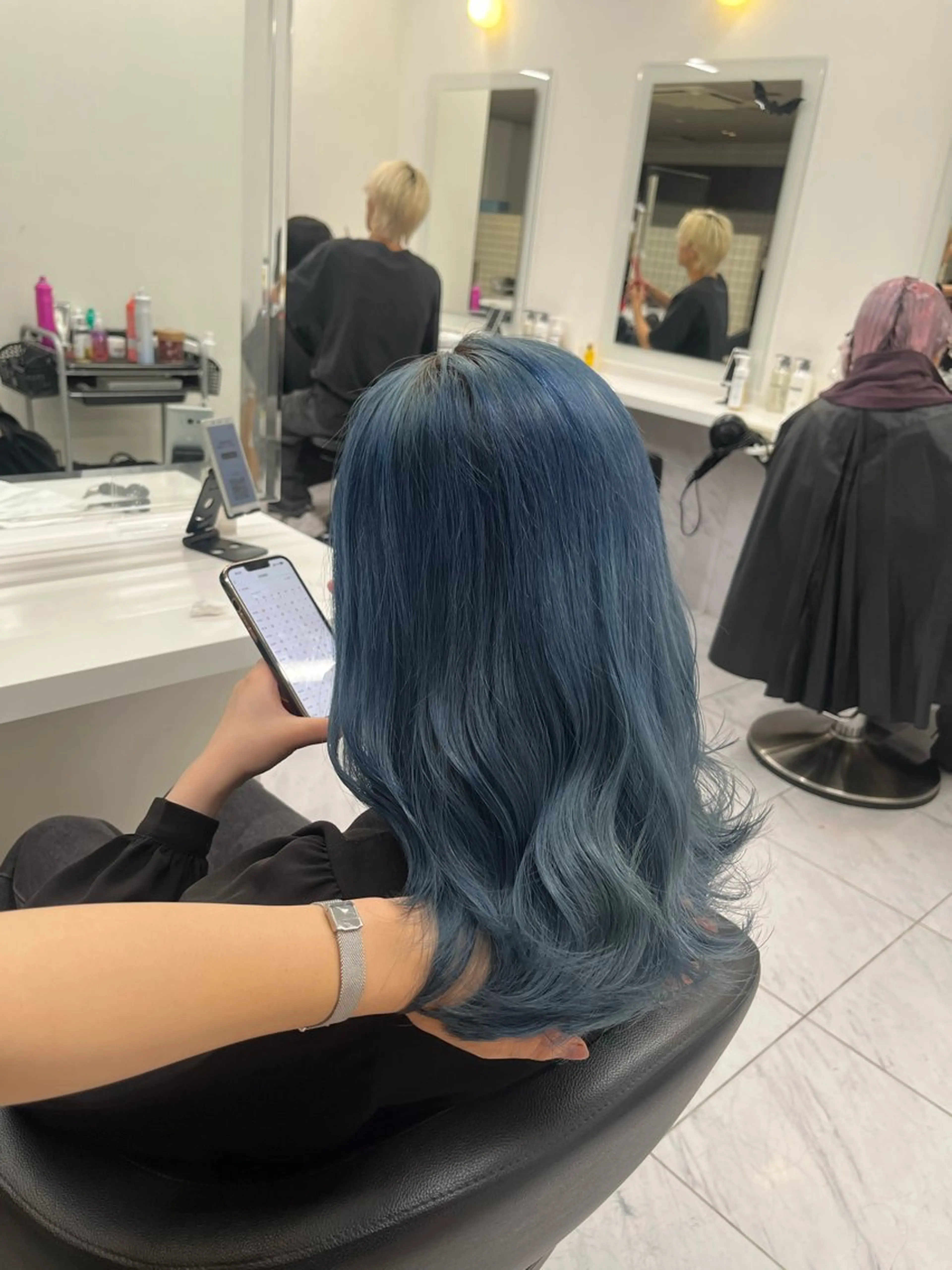 セミロング ヘアカラー トリートメント ヘッドスパ ヘアセット 寒色＆ブリーチ特化 寒色MiOのヘアスタイル