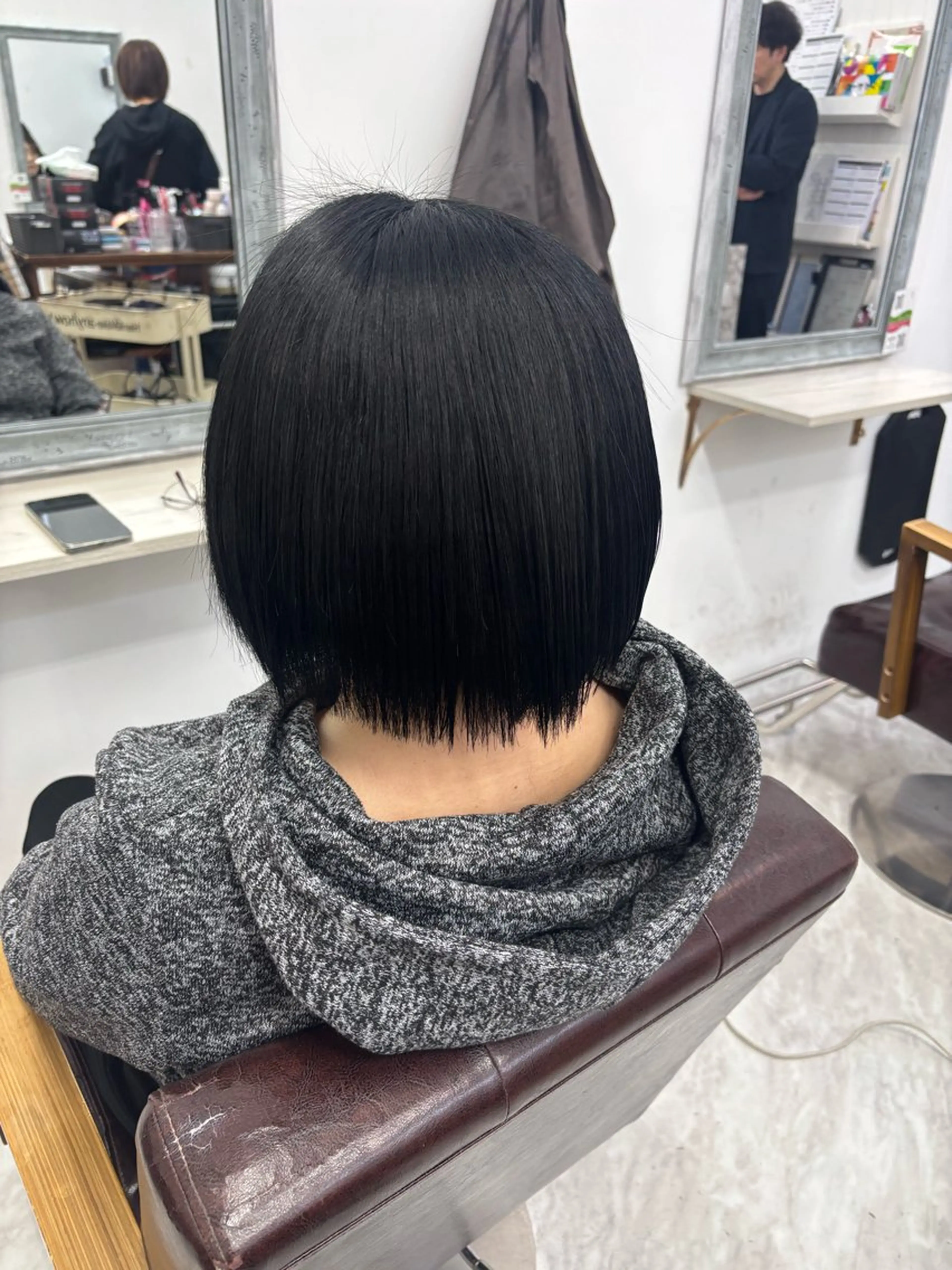 ショート カラー 平間 香月のヘアスタイル
