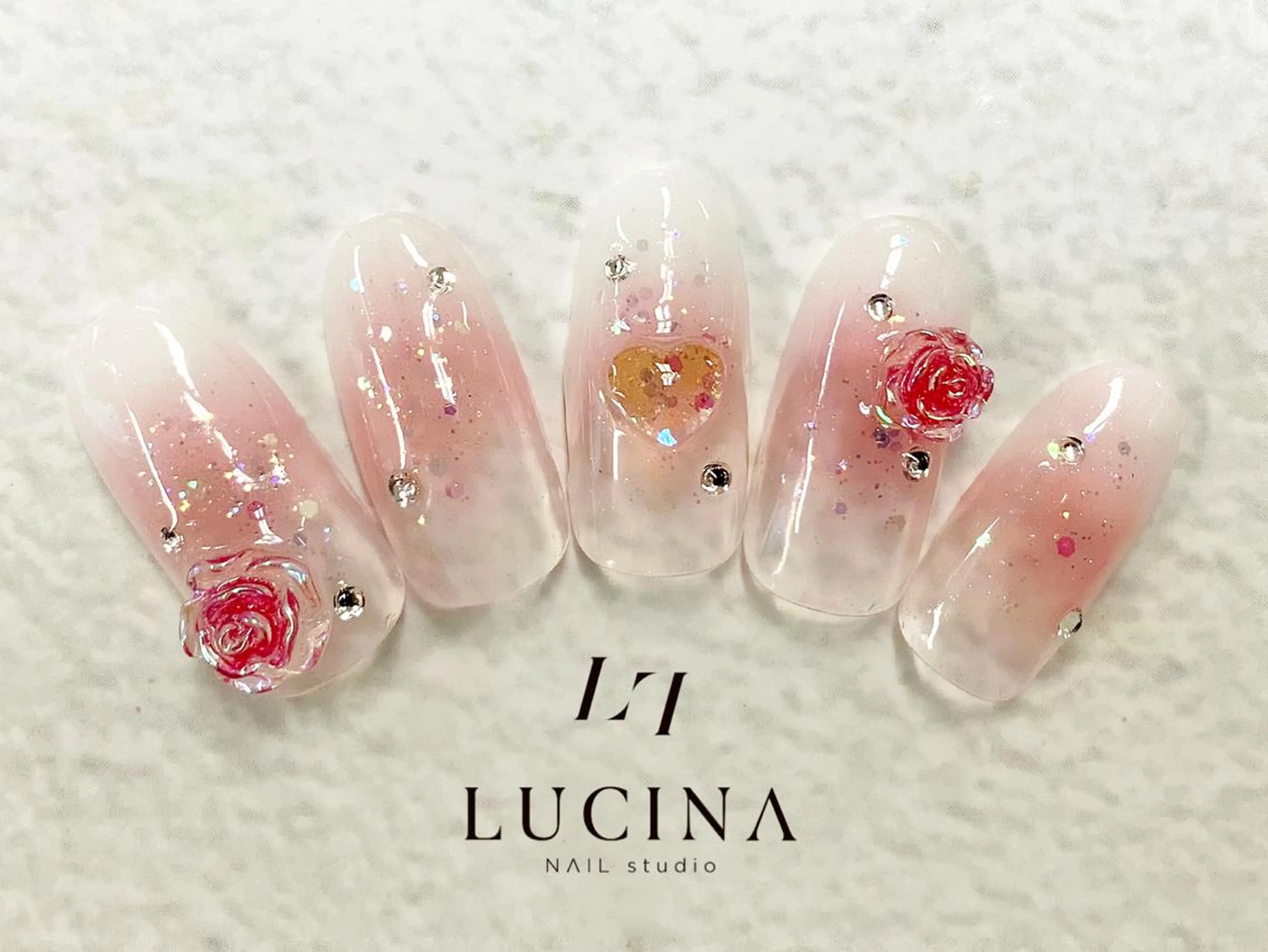 ネイル チークネイル クリアネイル 長さ出し フットネイル フレンチネイル ハンドネイル 新橋 ルキナ スタッフのネイルデザイン