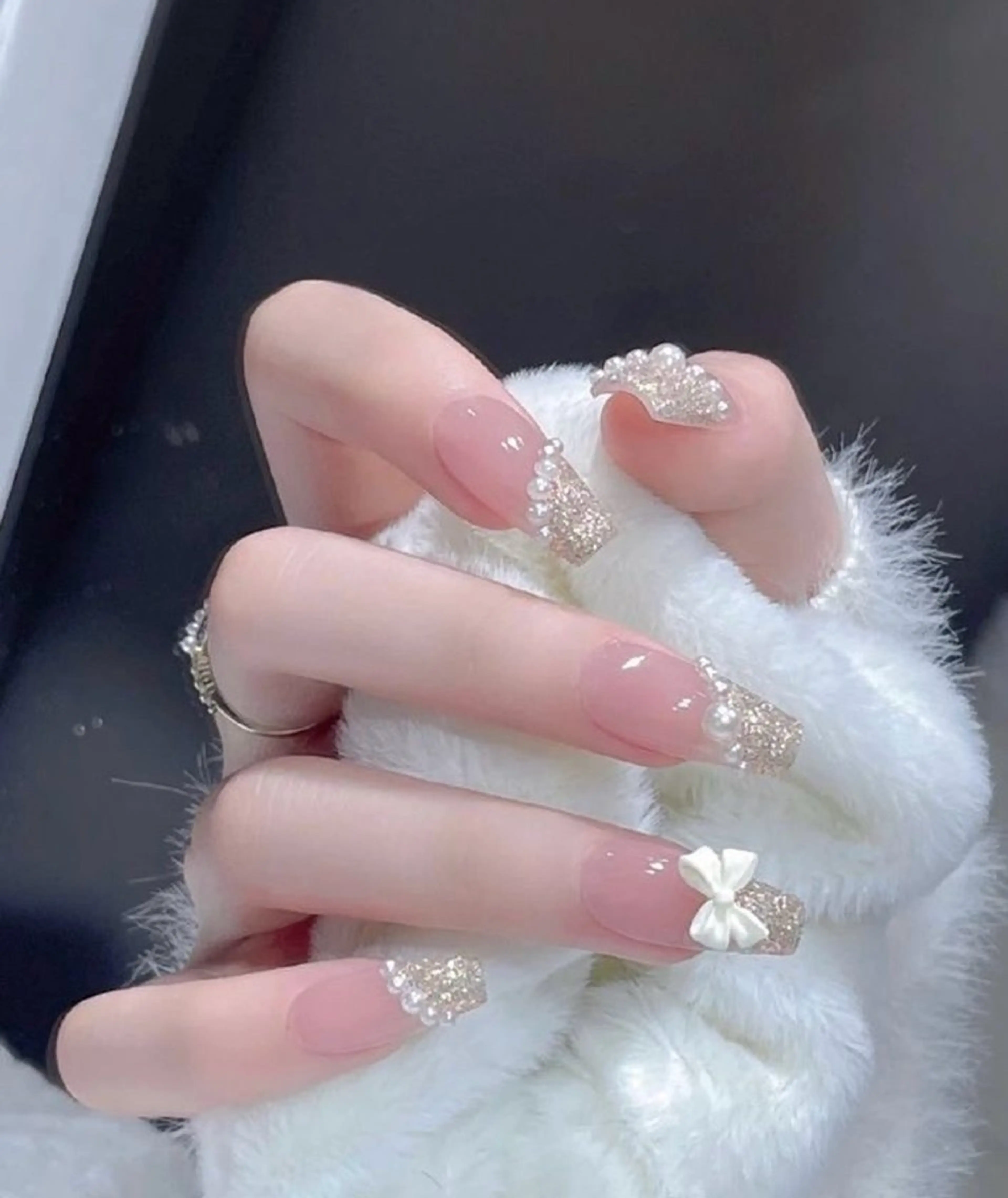 カラー グラデーションカラー ピンクカラー ハンドネイル AIN Nailのネイルデザイン