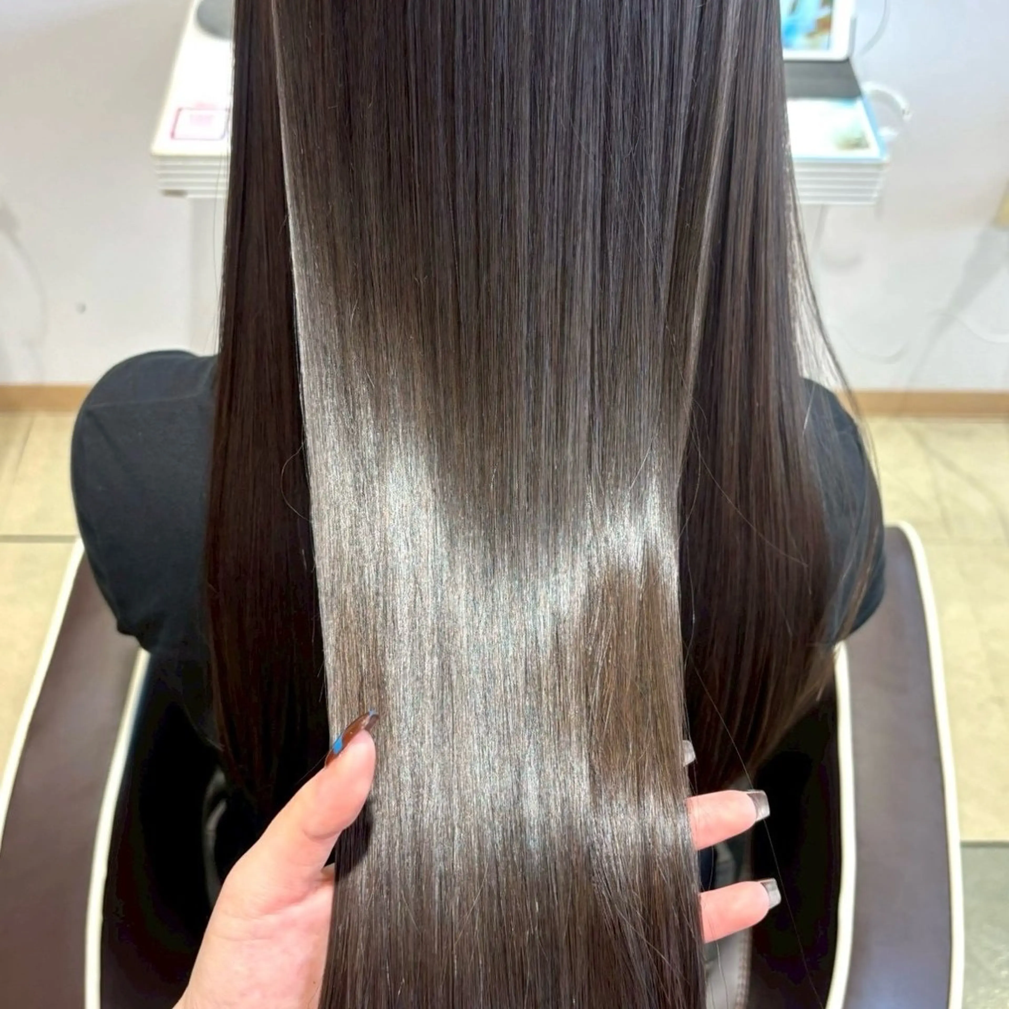 カラー 艶カラー🌟 ブリーチ/紅芭✨のヘアスタイル