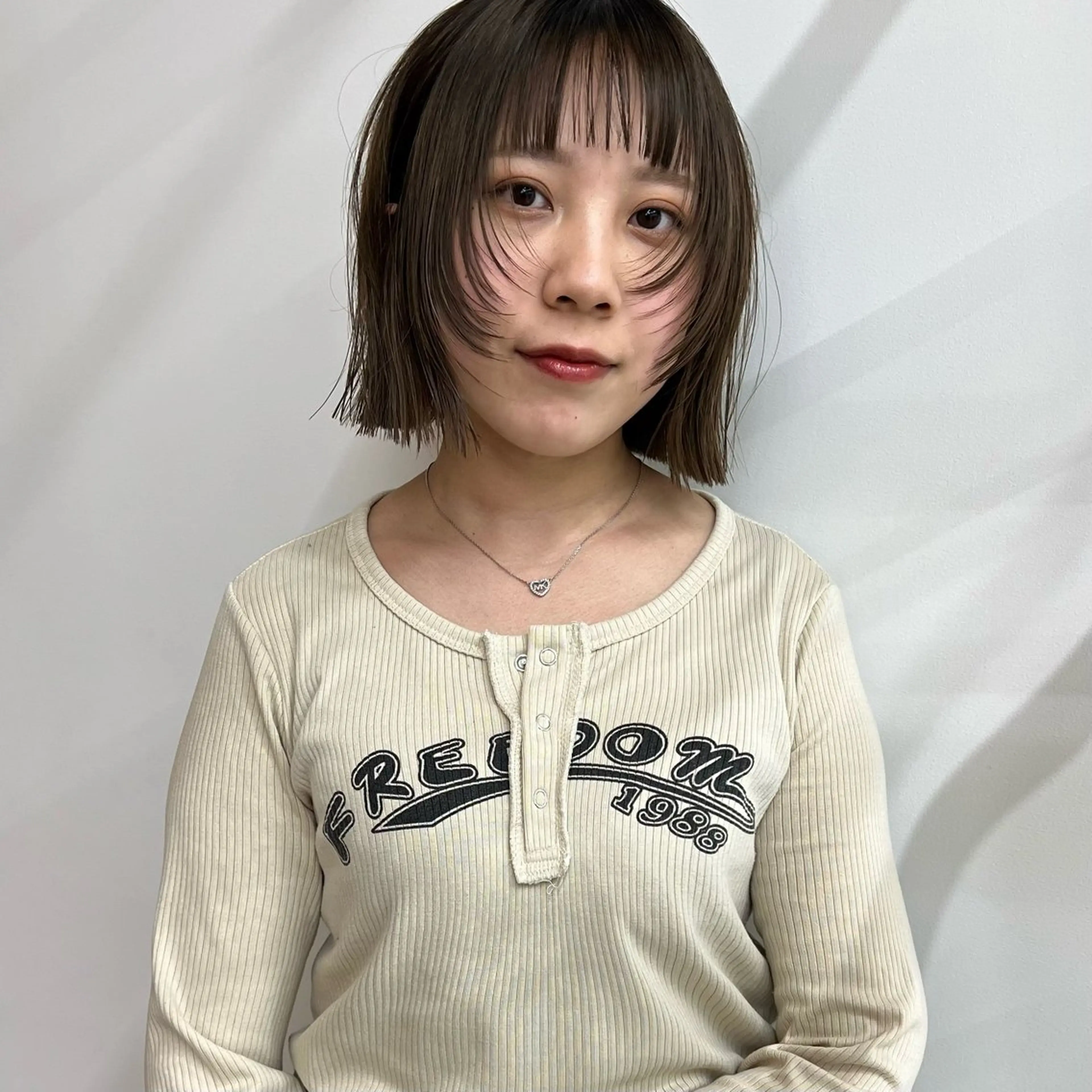 ミディアム 顔周りカット 舟橋耀/ブリーチカラ ー/レイヤーカットのヘアスタイル