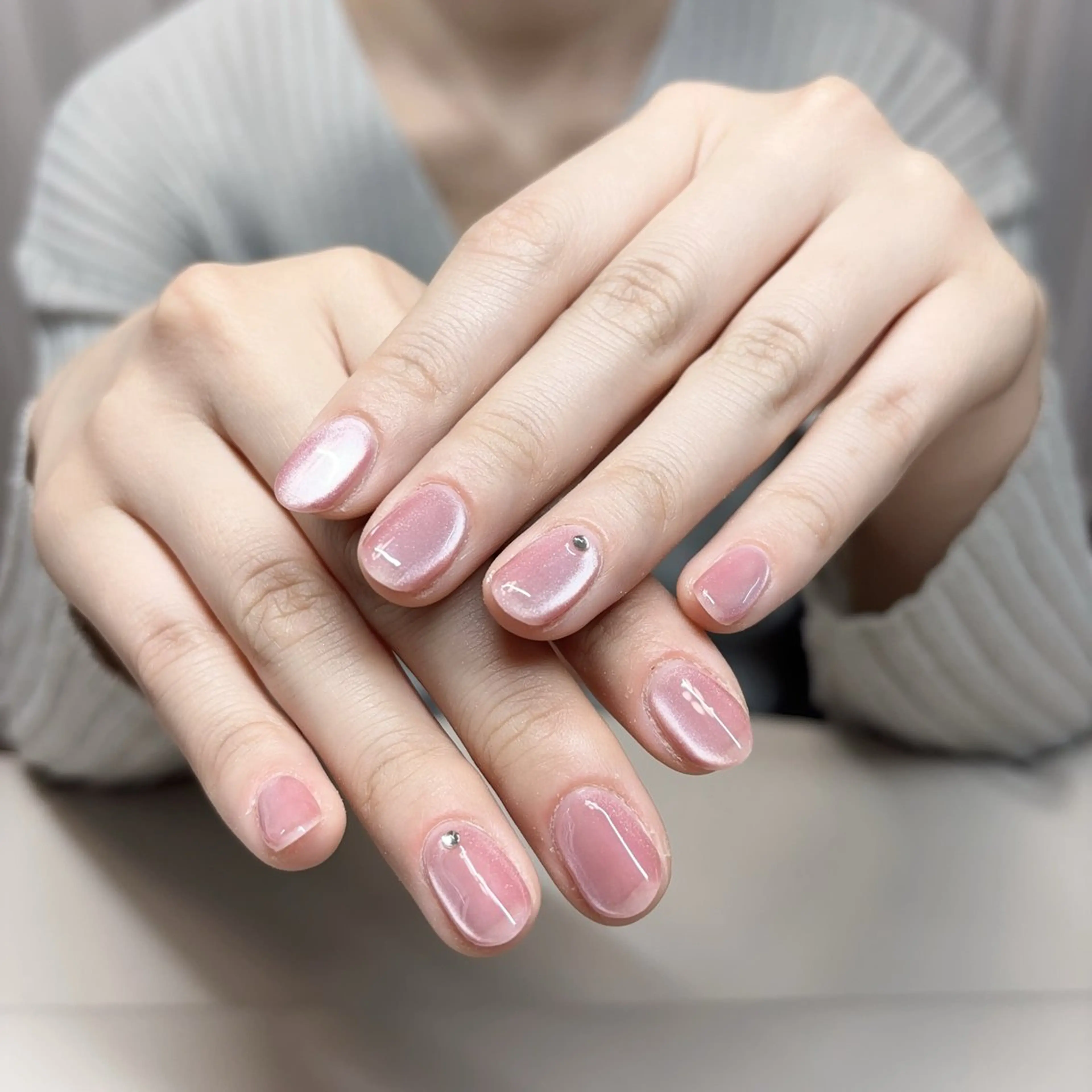 ネイル アートネイル オーロラネイル ガーリー ハート キラキラネイル ハンドネイル ハンドケア Rika  nail cocoのネイルデザイン