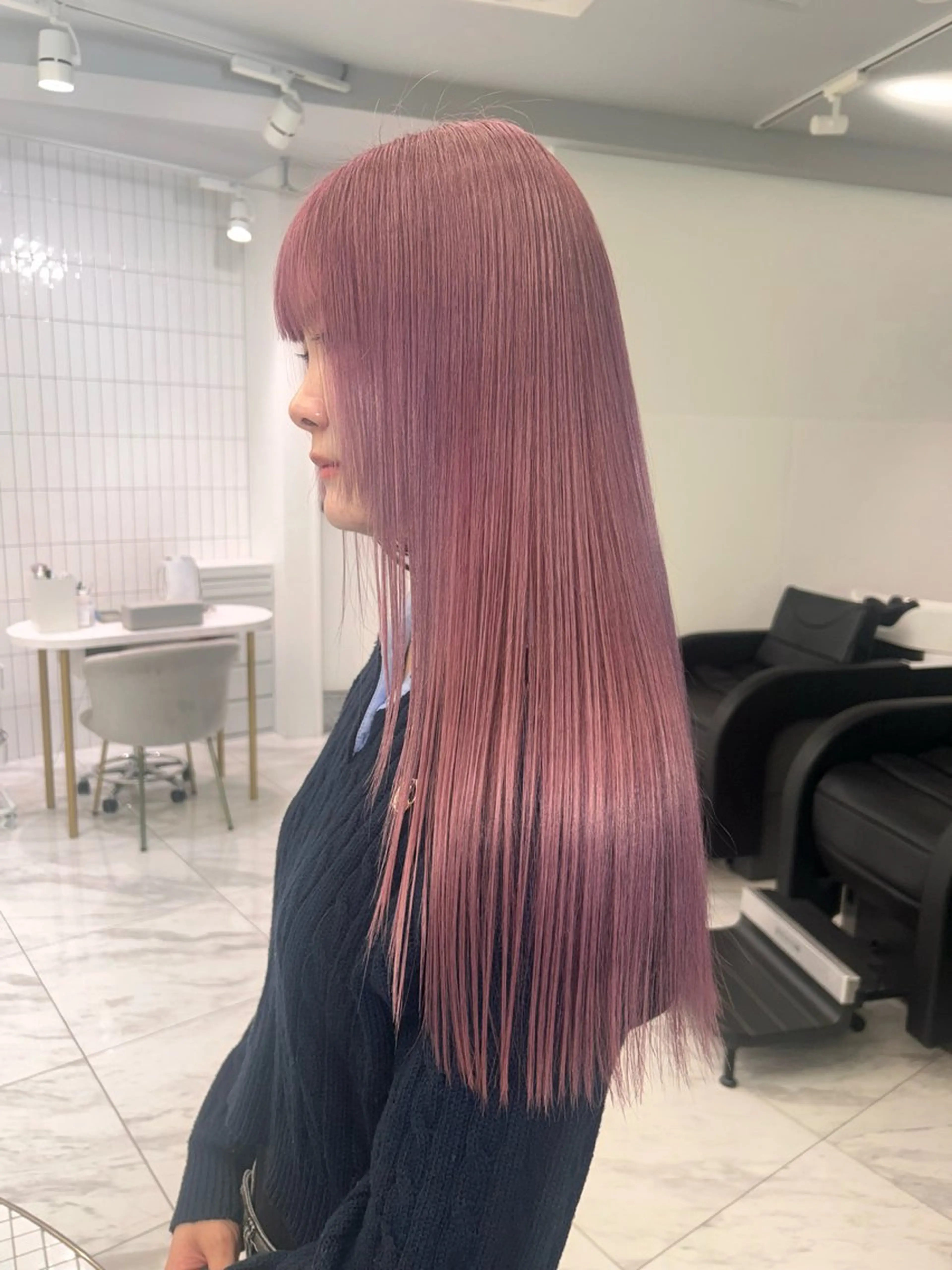 ロング カラー レイヤー／マツエク 💋𝑨𝑵𝑵𝑨のヘアスタイル