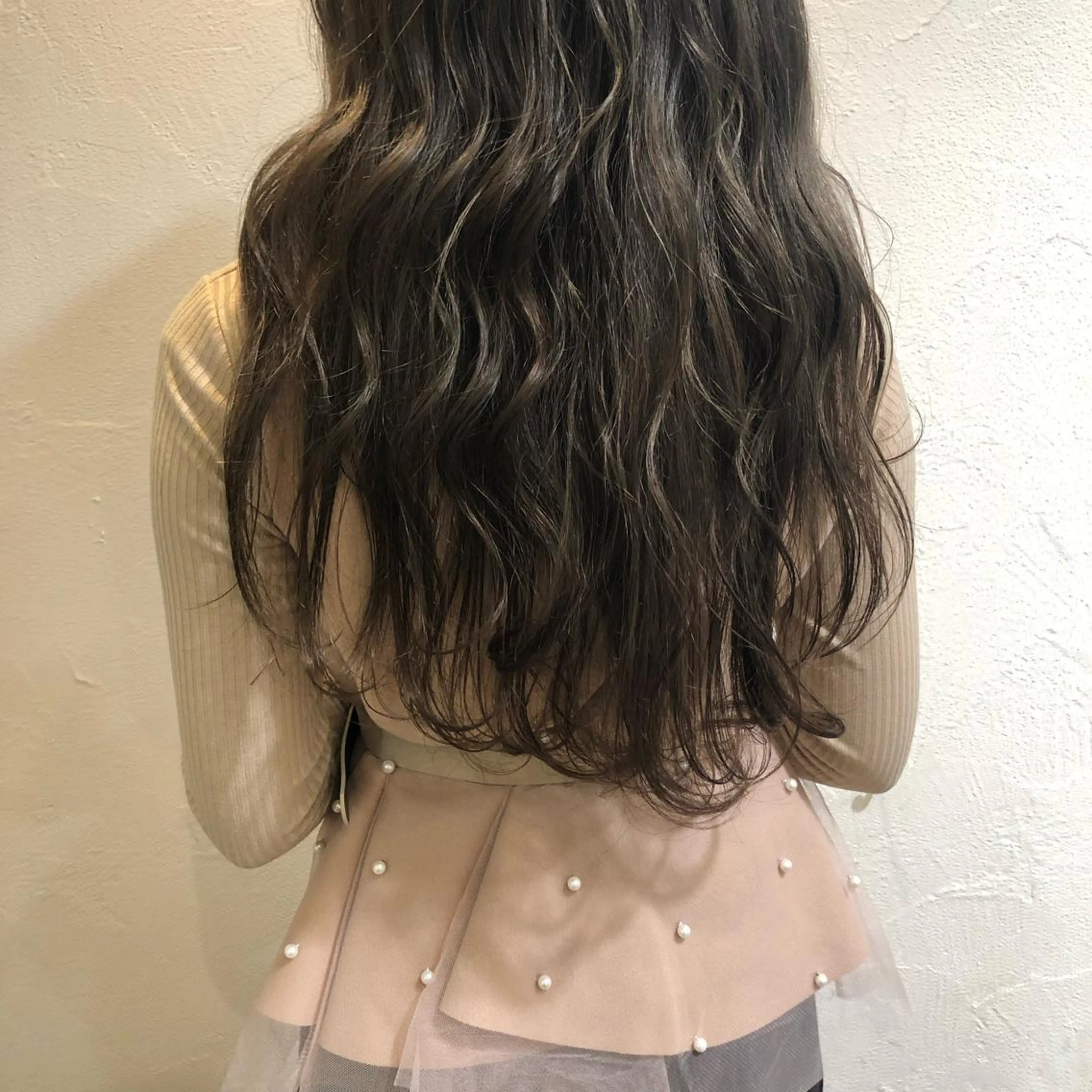 ロング カラー グレージュ 🪞顔周りカット🪞 北里朋子のヘアスタイル