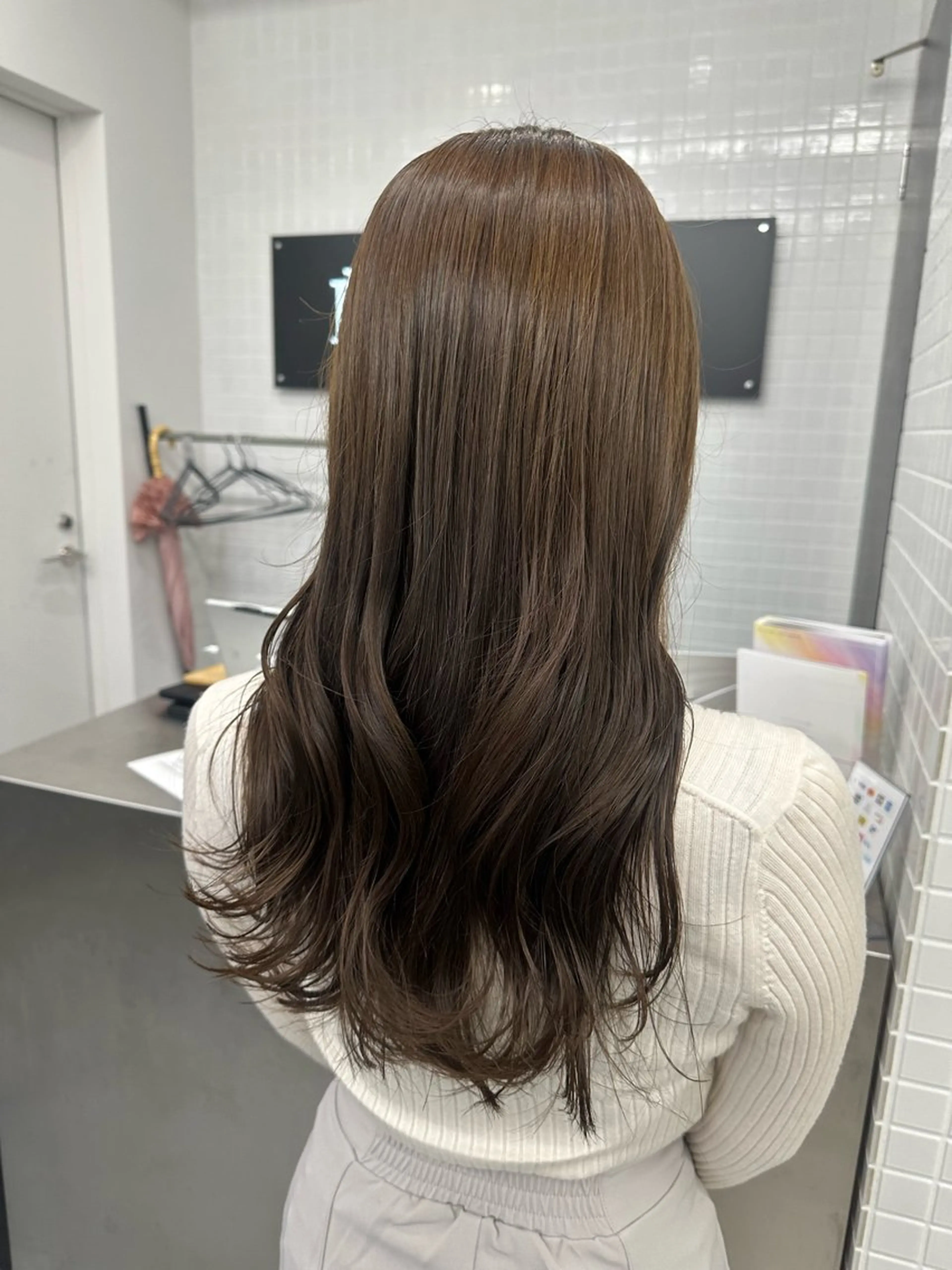 ロング カラー カット ヘアカラー トリートメント 古田 昂也のヘアスタイル