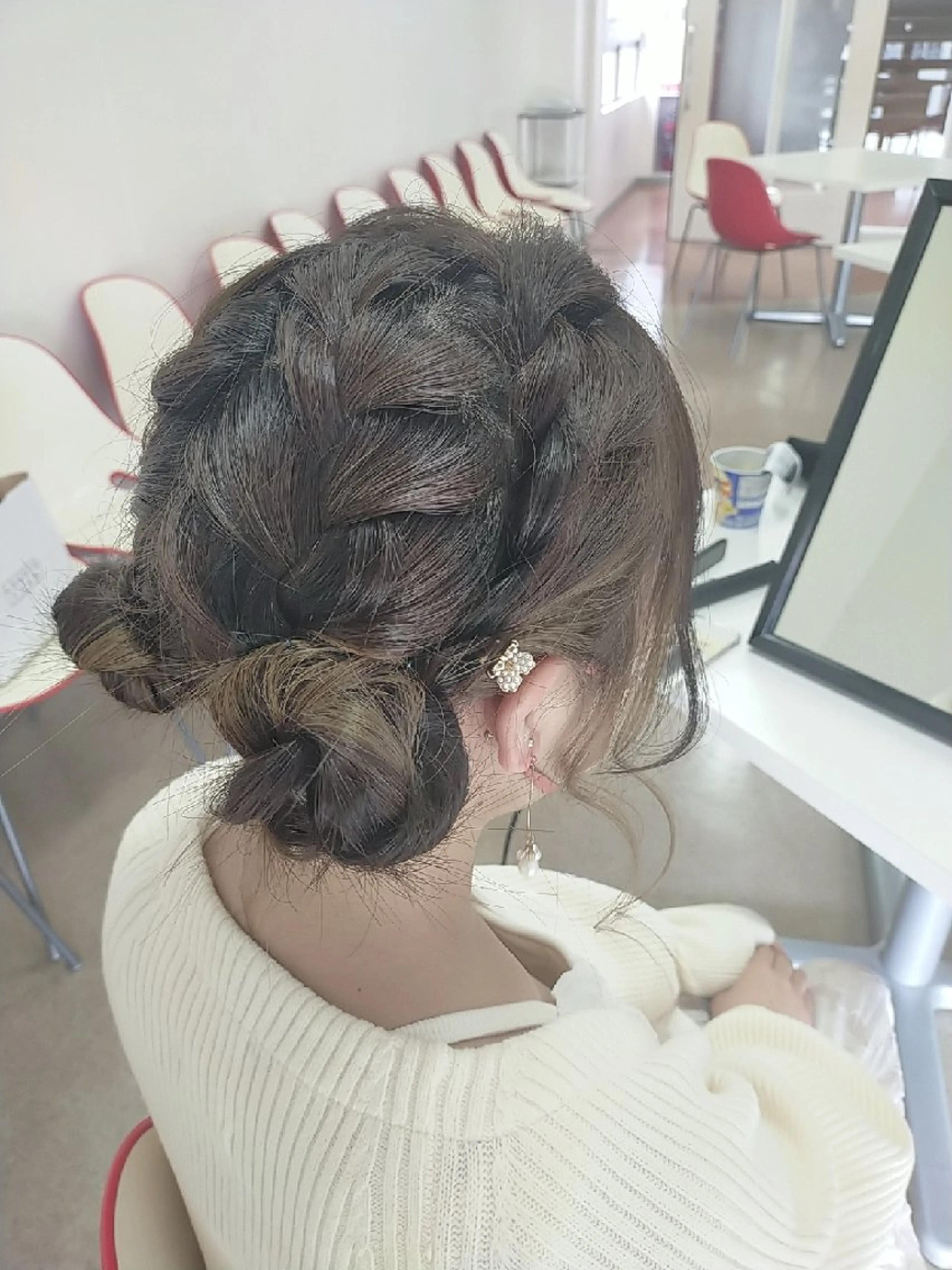 ヘアアレンジ お団子ヘア SiLO 🎀 𝕂𝕒𝕟𝕟𝕒のヘアスタイル