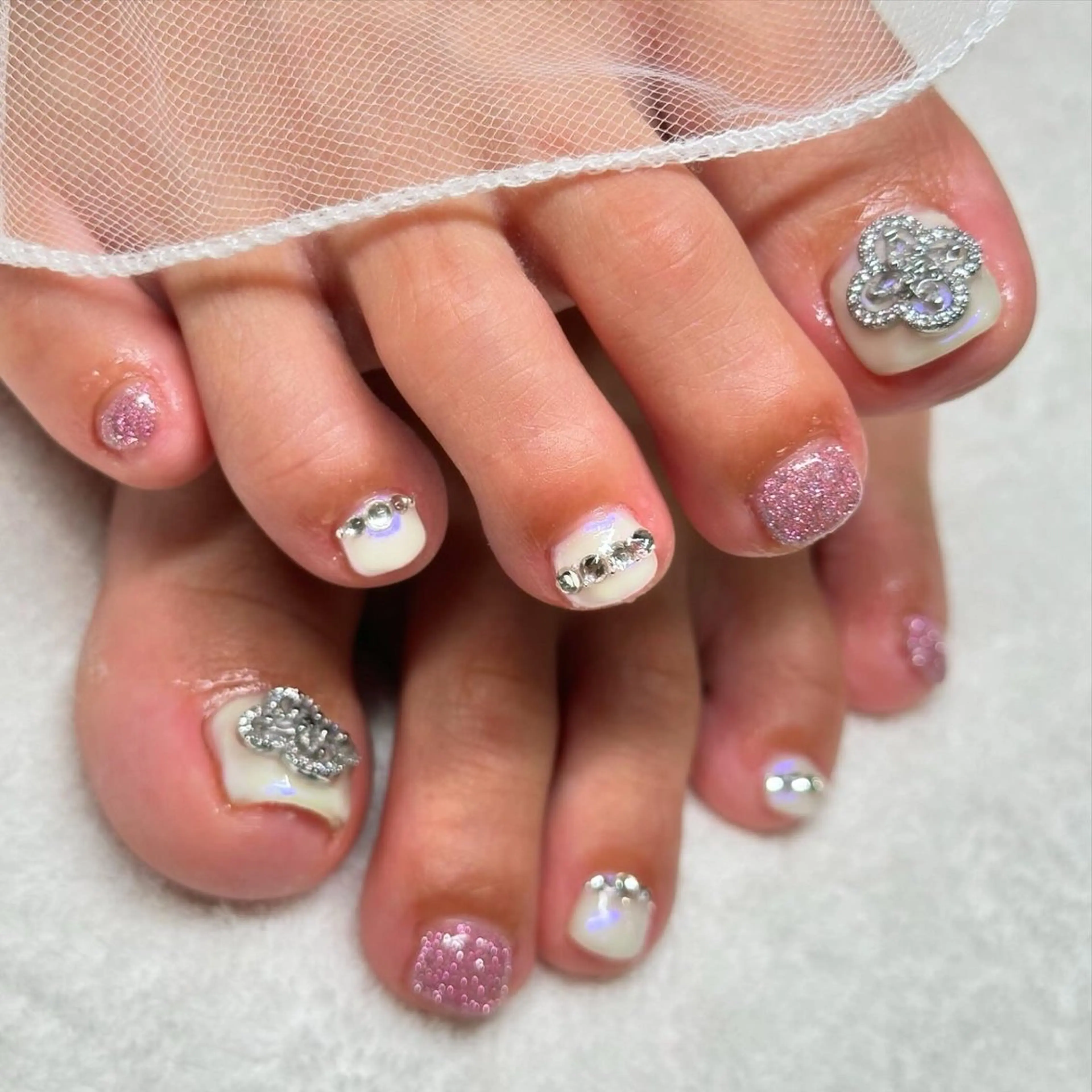 ネイル オーロラネイル フットネイル フットネイル ri.em.da mariのネイルデザイン