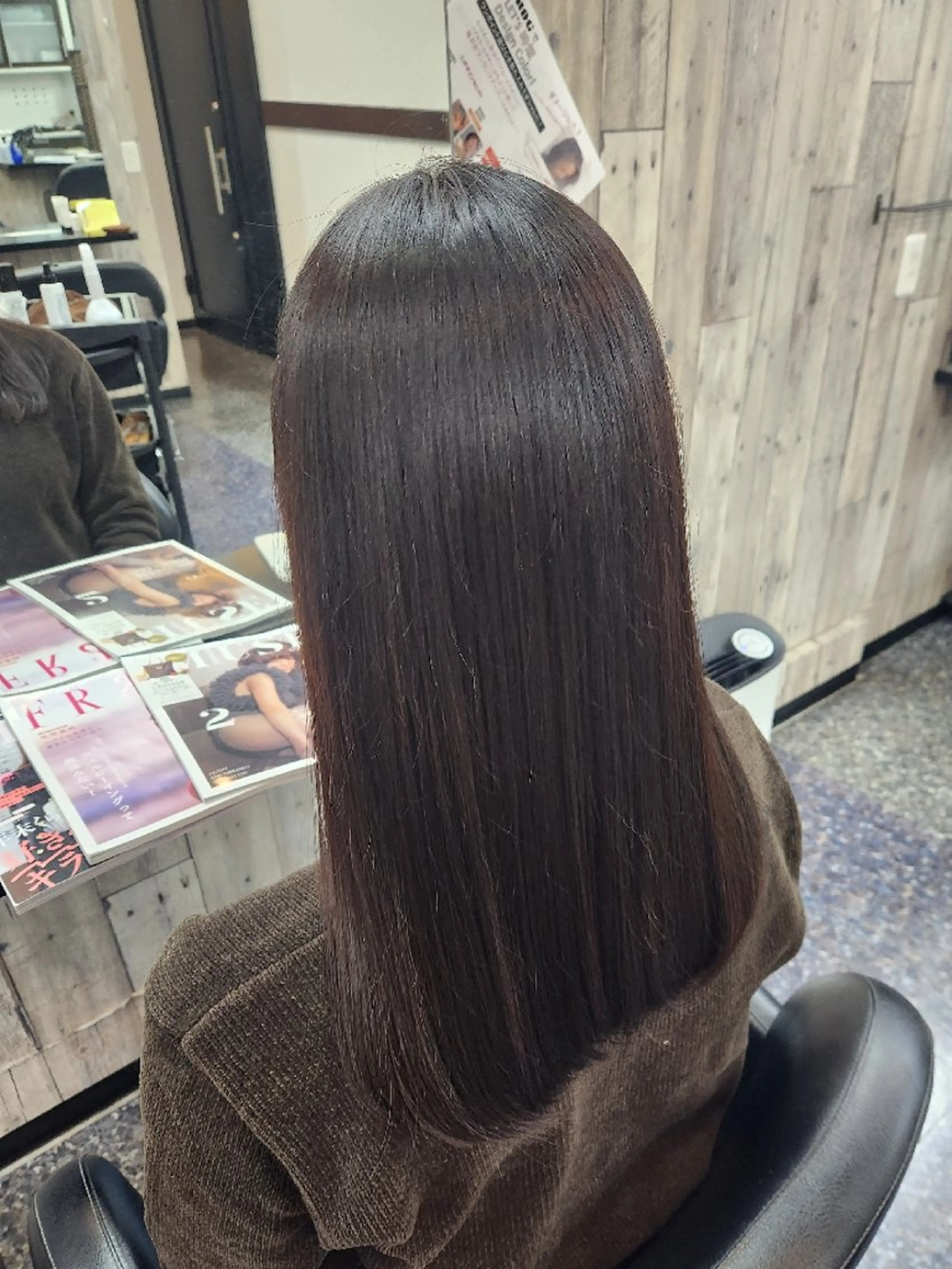 ロング 岩瀬 未来のヘアスタイル