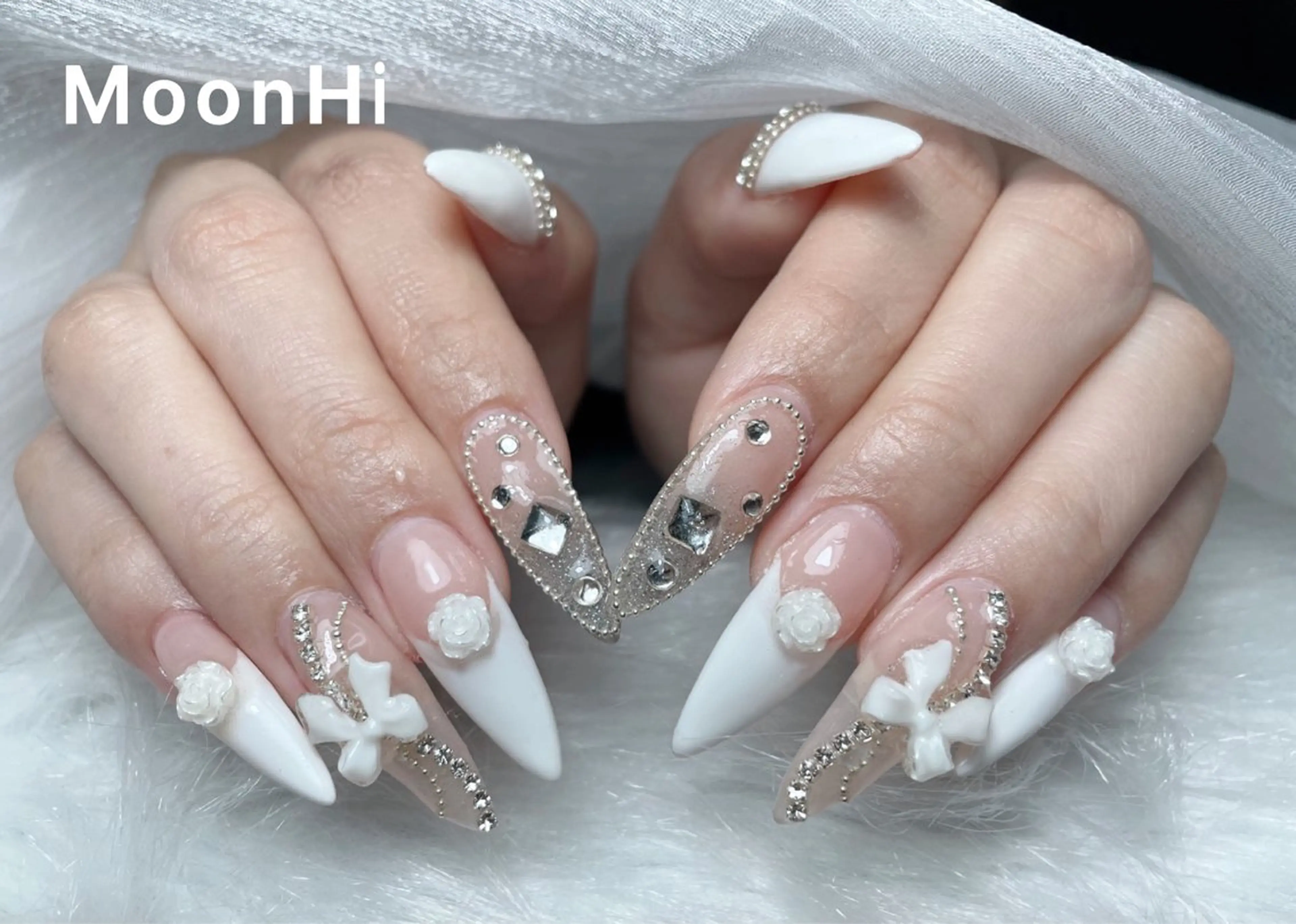 ネイル MoonHi Nail Salon所属・MoonHi Nail 朝霞台のネイルデザイン