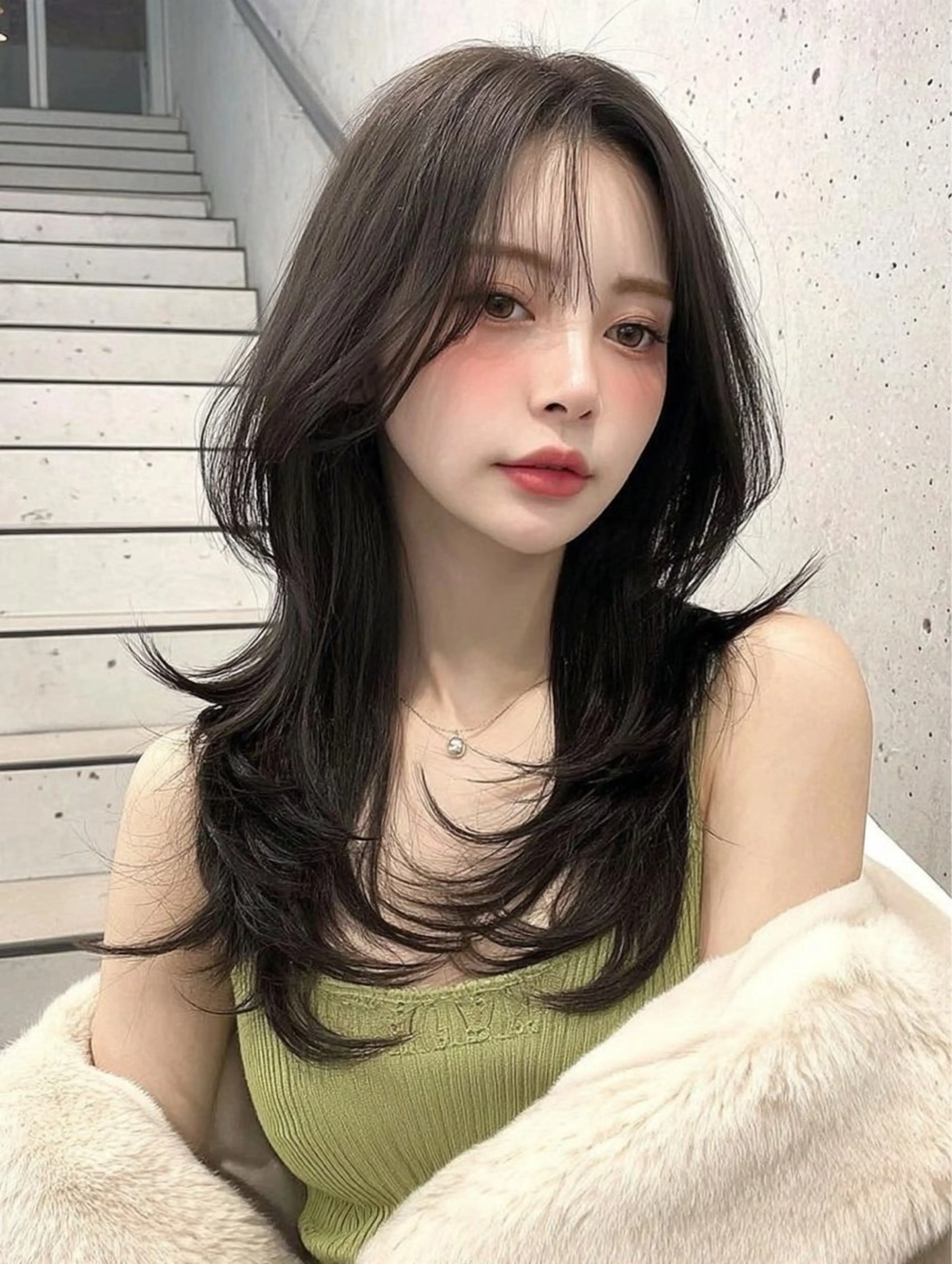 ロング カラー カット ヘアカラー トリートメント 💎透明感/韓国/ レイヤー/泉亮介💎のヘアスタイル