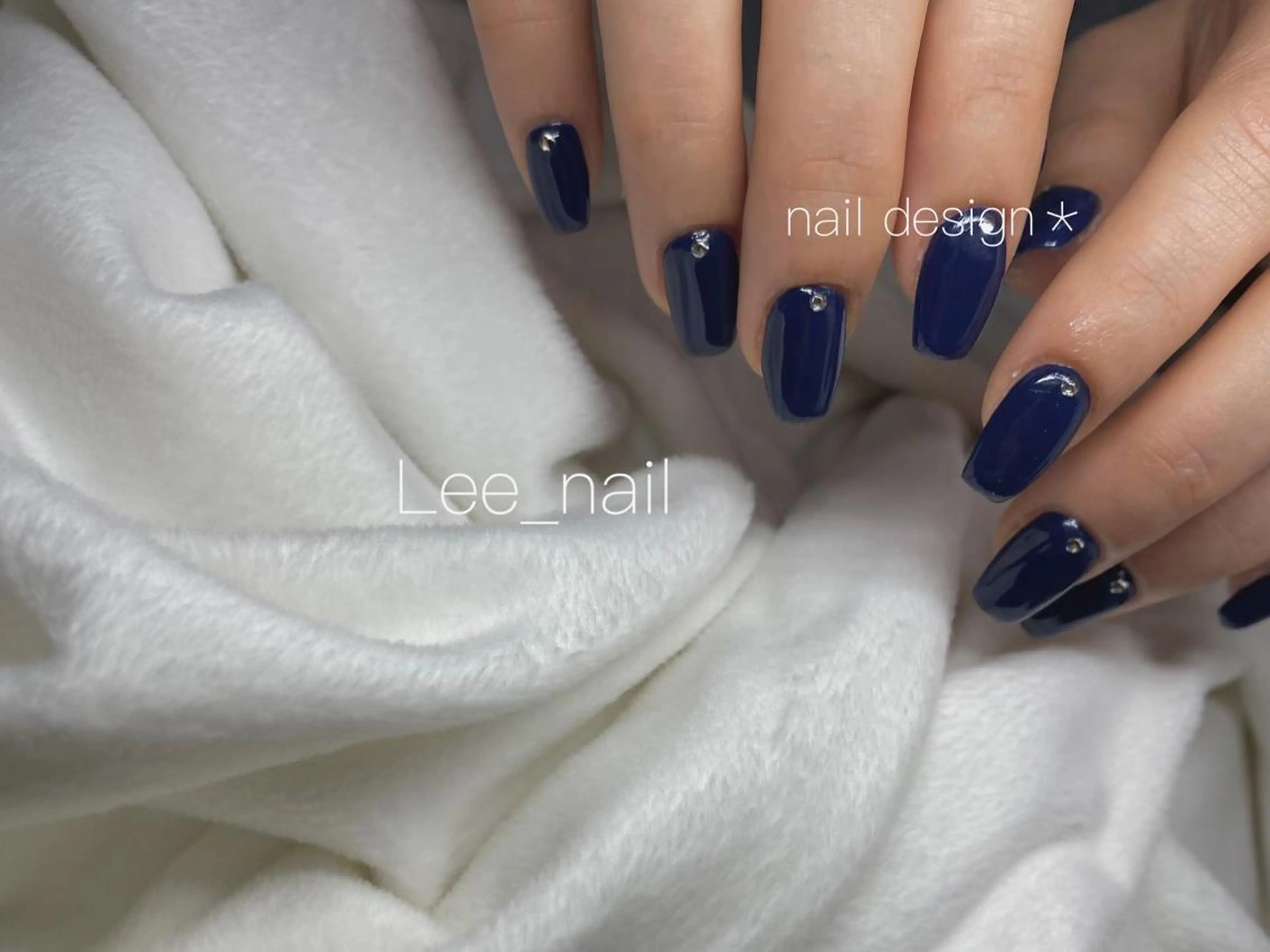 ネイル ネイビー ハンドネイル Lee_ nailのネイルデザイン