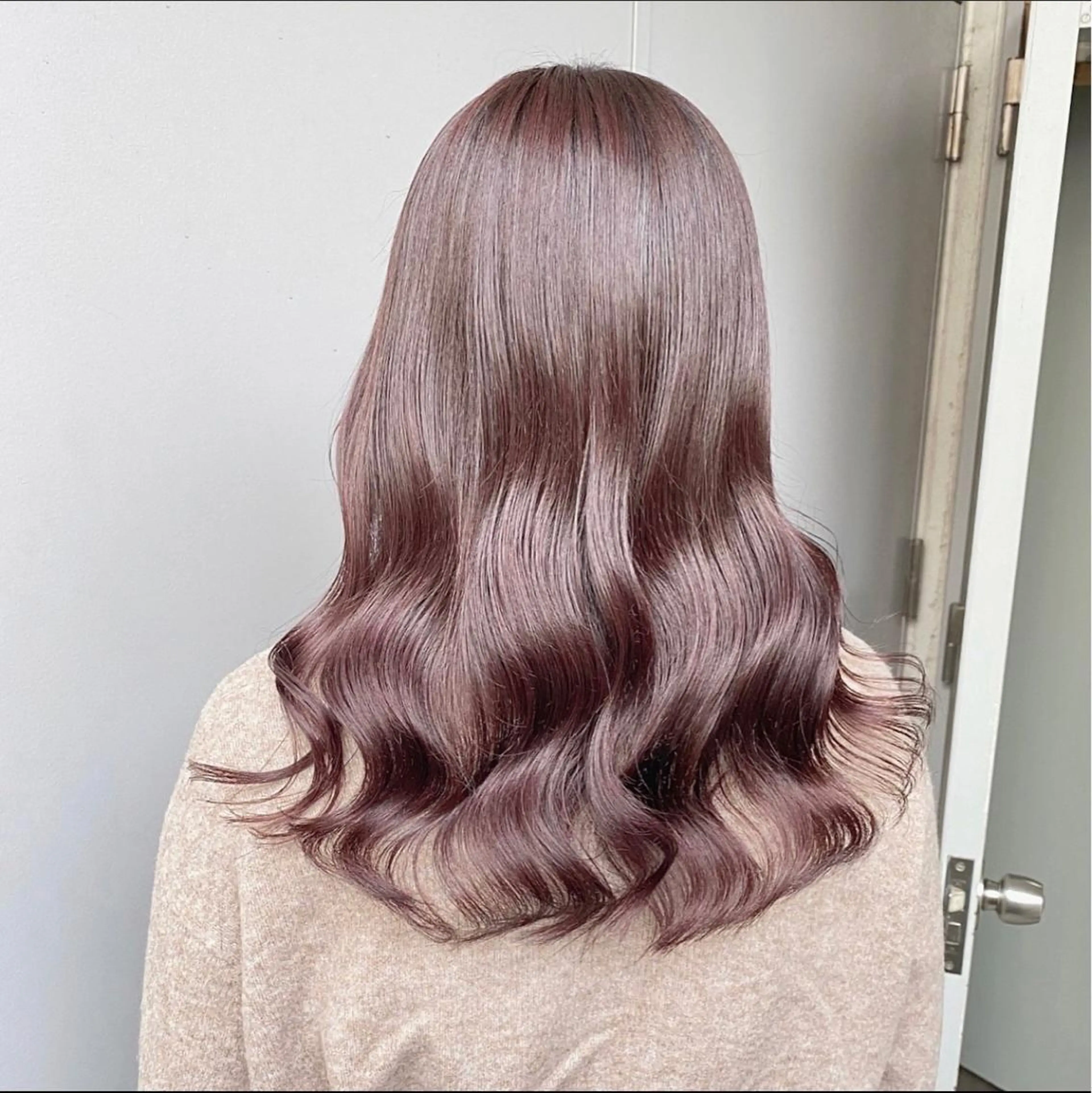 カラー 透明感ベージュ🤎 ナチュラルレイヤーのヘアスタイル