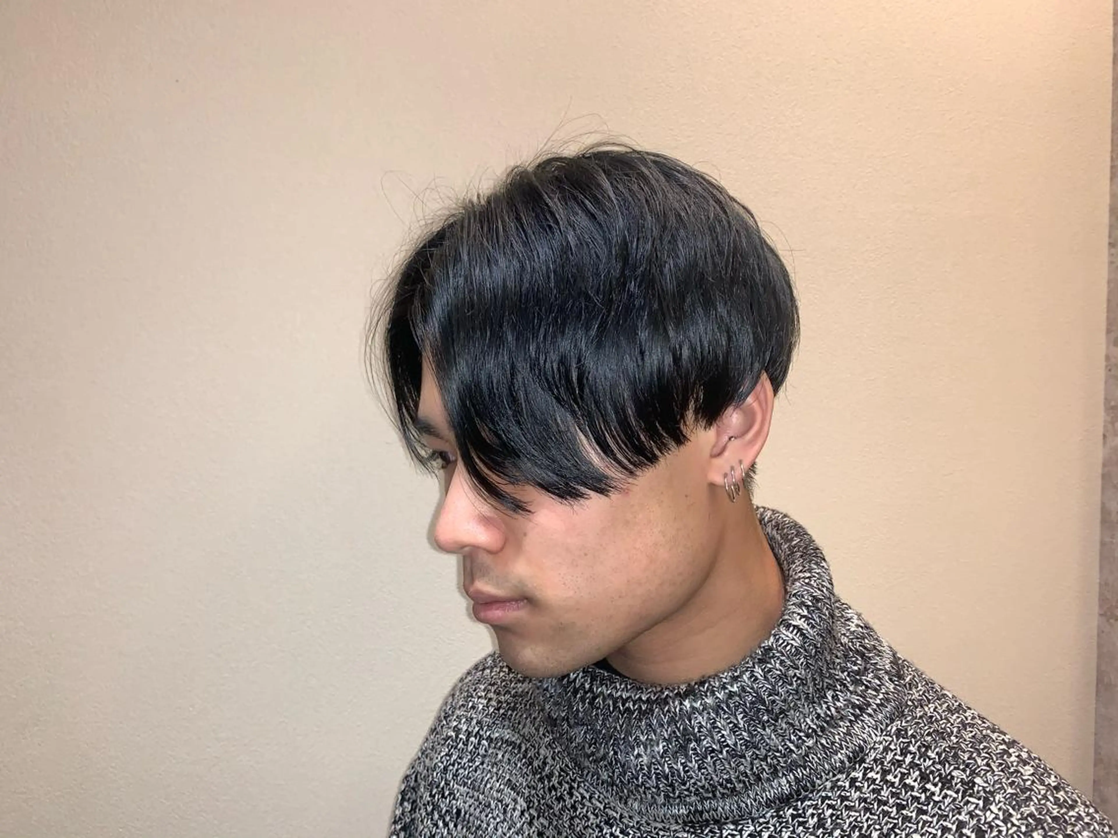 ショート メンズ キッズ ネイル マツエク・マツパ 切りっぱなしヘアボブ ミディアムヘアRYOのヘアスタイル