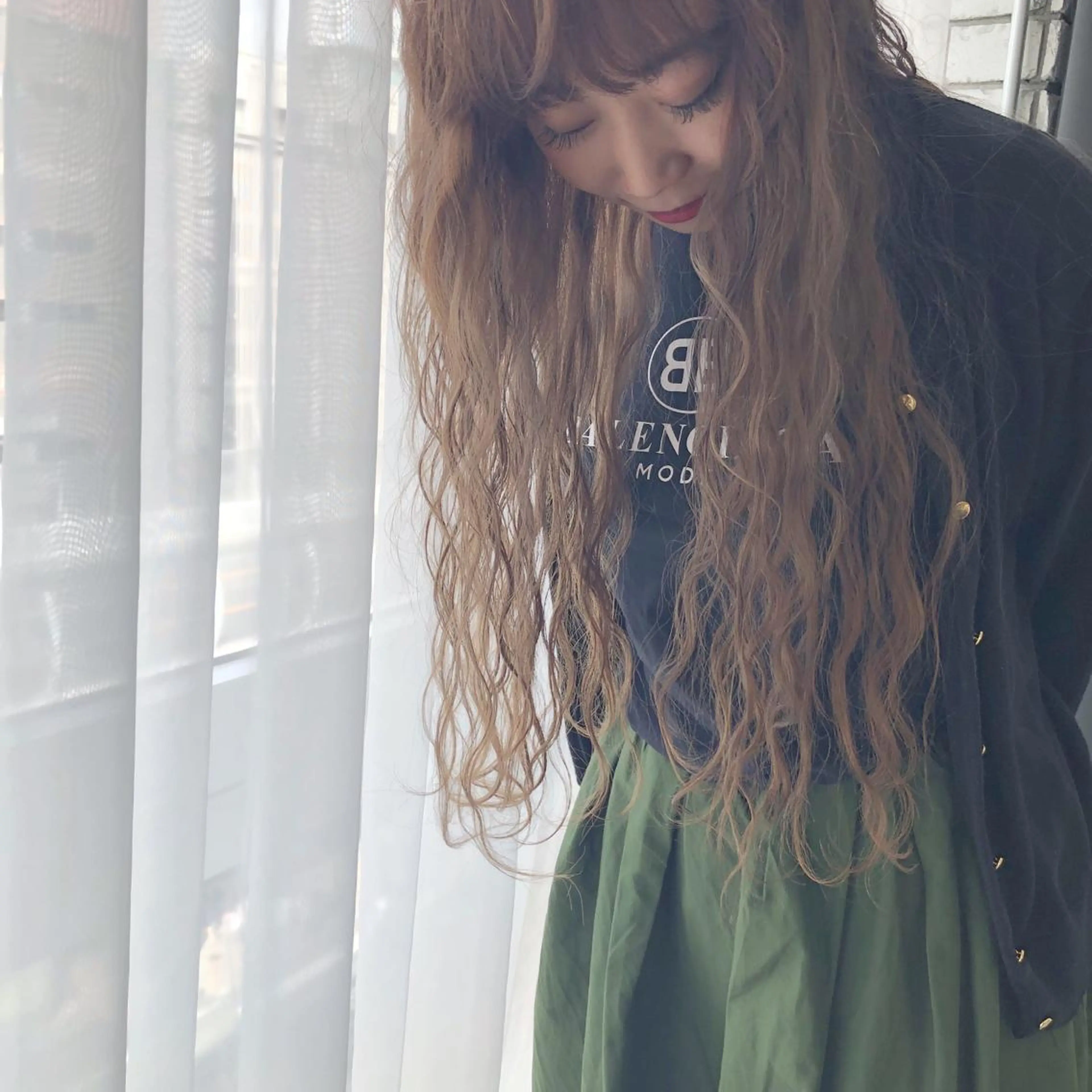 ロング カラー ベージュカラー ロング ORIKA 美容室のヘアスタイル