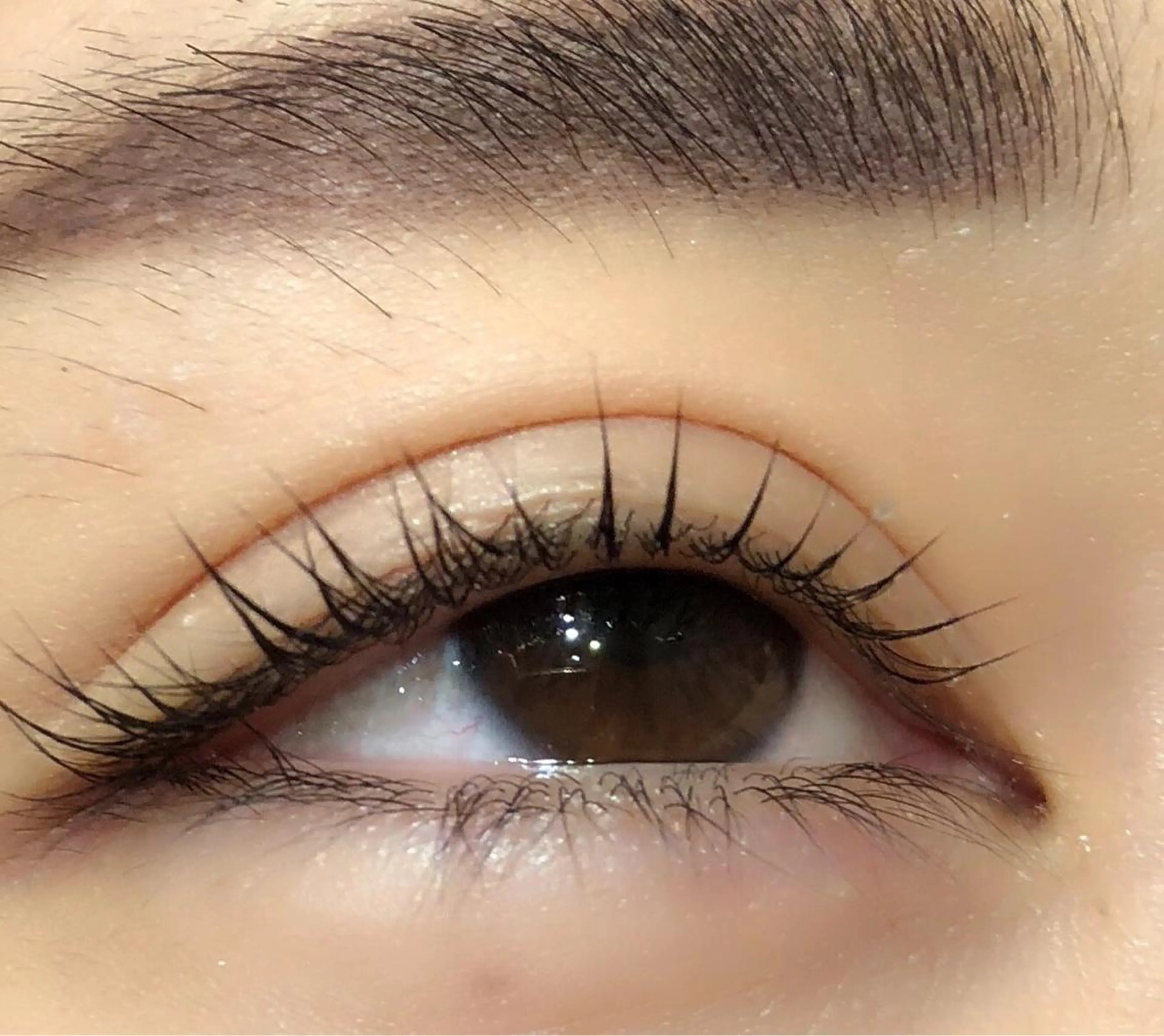 マツエク・マツパ vi viのヘアスタイル