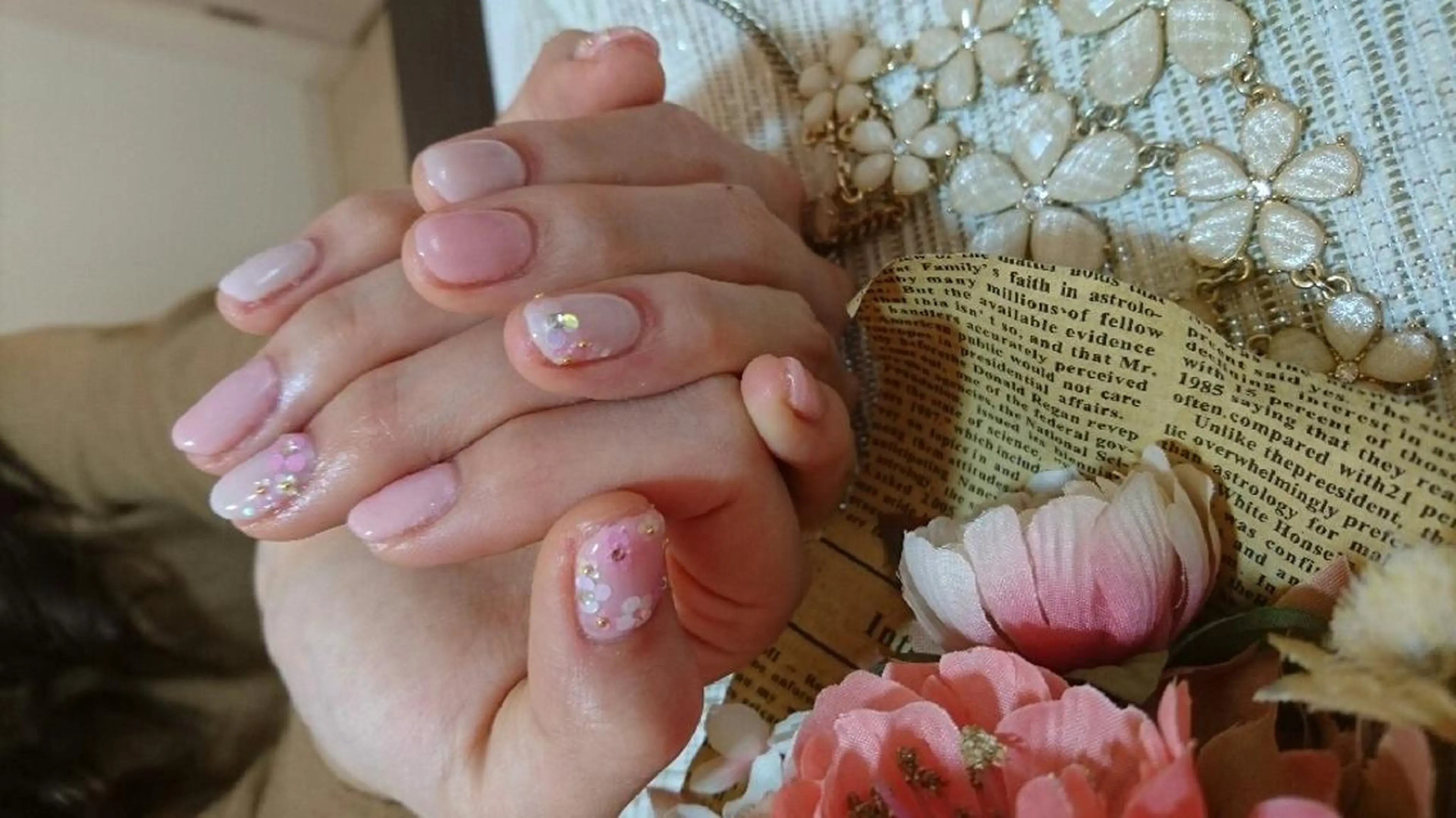 ショート ミディアム セミロング ロング ネイル キッズ まつエク プライベートサロン HA♥NAのマツエク・マツパデザイン