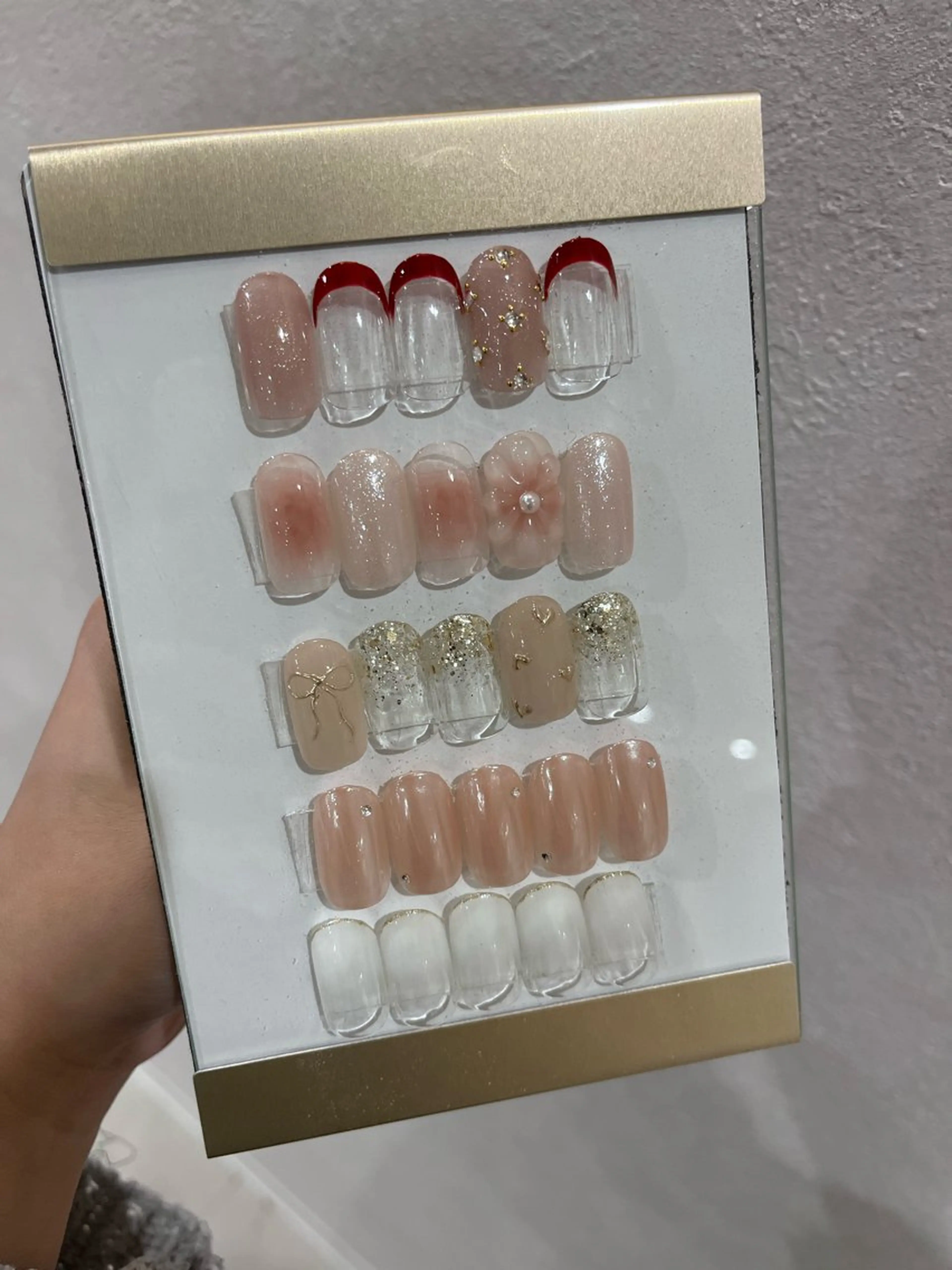 ネイル NAO🐰🎀 ちゅるん⌇パラジェルのネイルデザイン