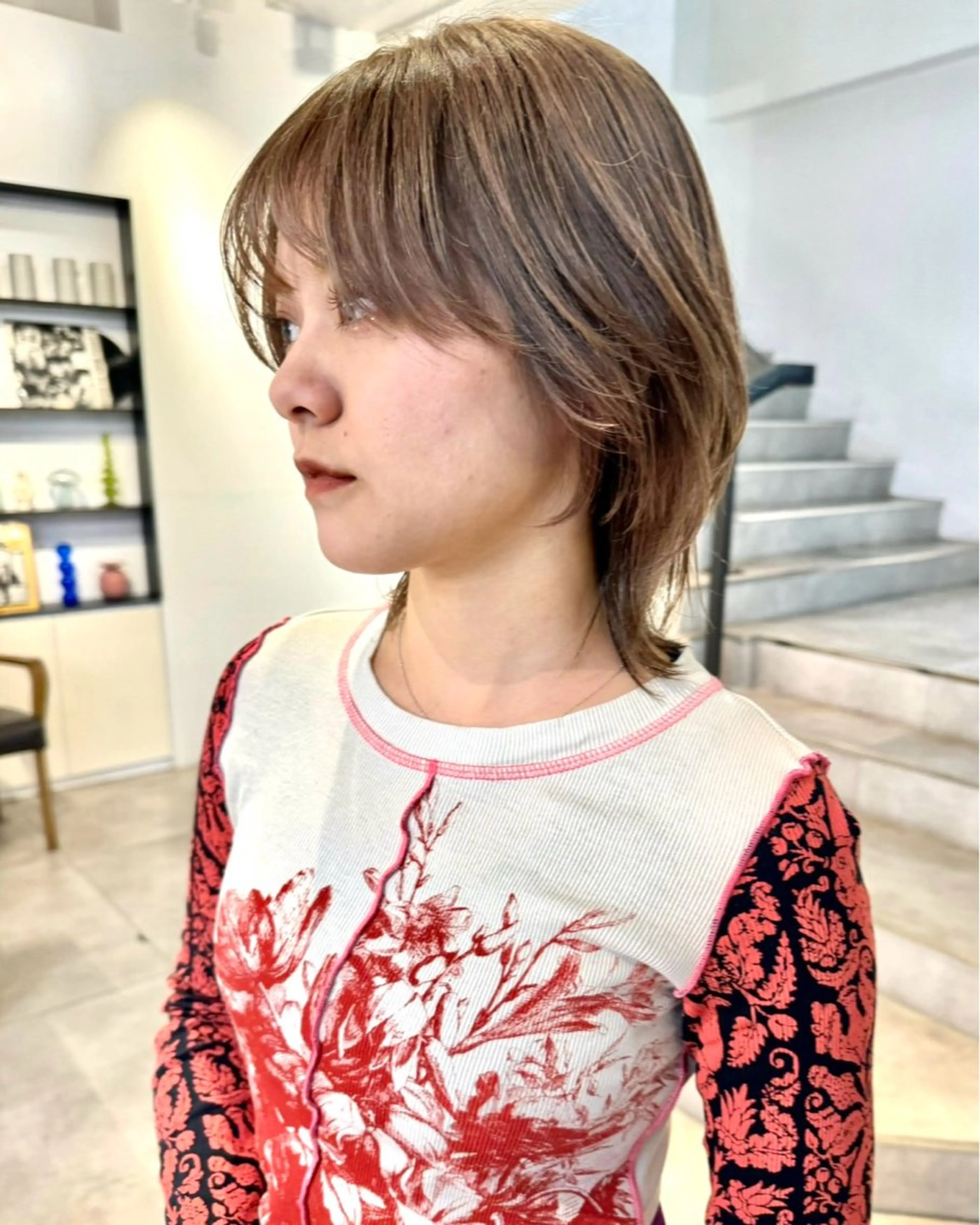 ミディアム カラー ベージュカラー レイヤーカット ウルフカット 顔周りカット/透明感 カラー✂️MEIのヘアスタイル