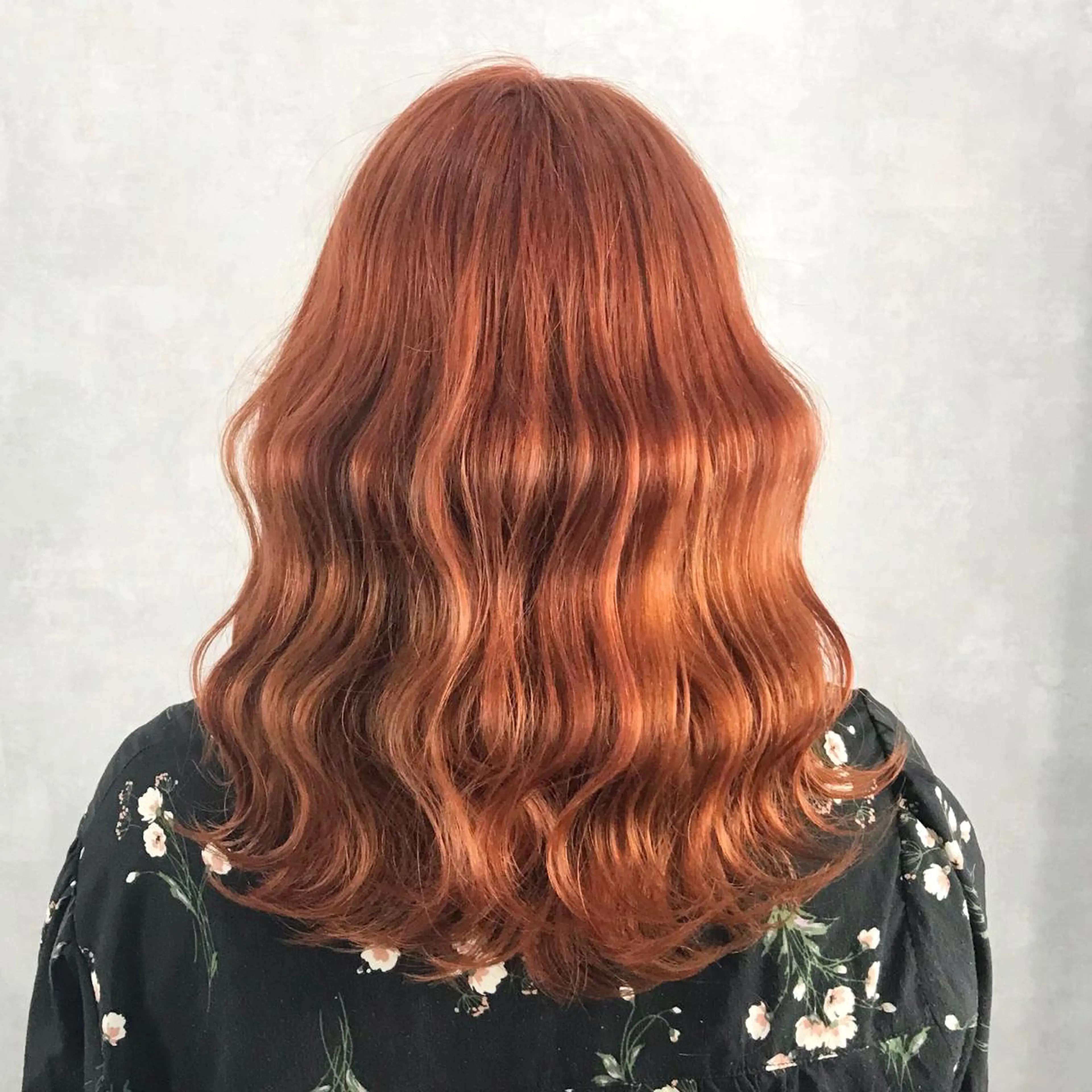 ロング カラー ベージュカラー ブリーチ オレンジ オレンジベージュ K-POP好き美容師 🇰🇷Kai.Yのヘアスタイル