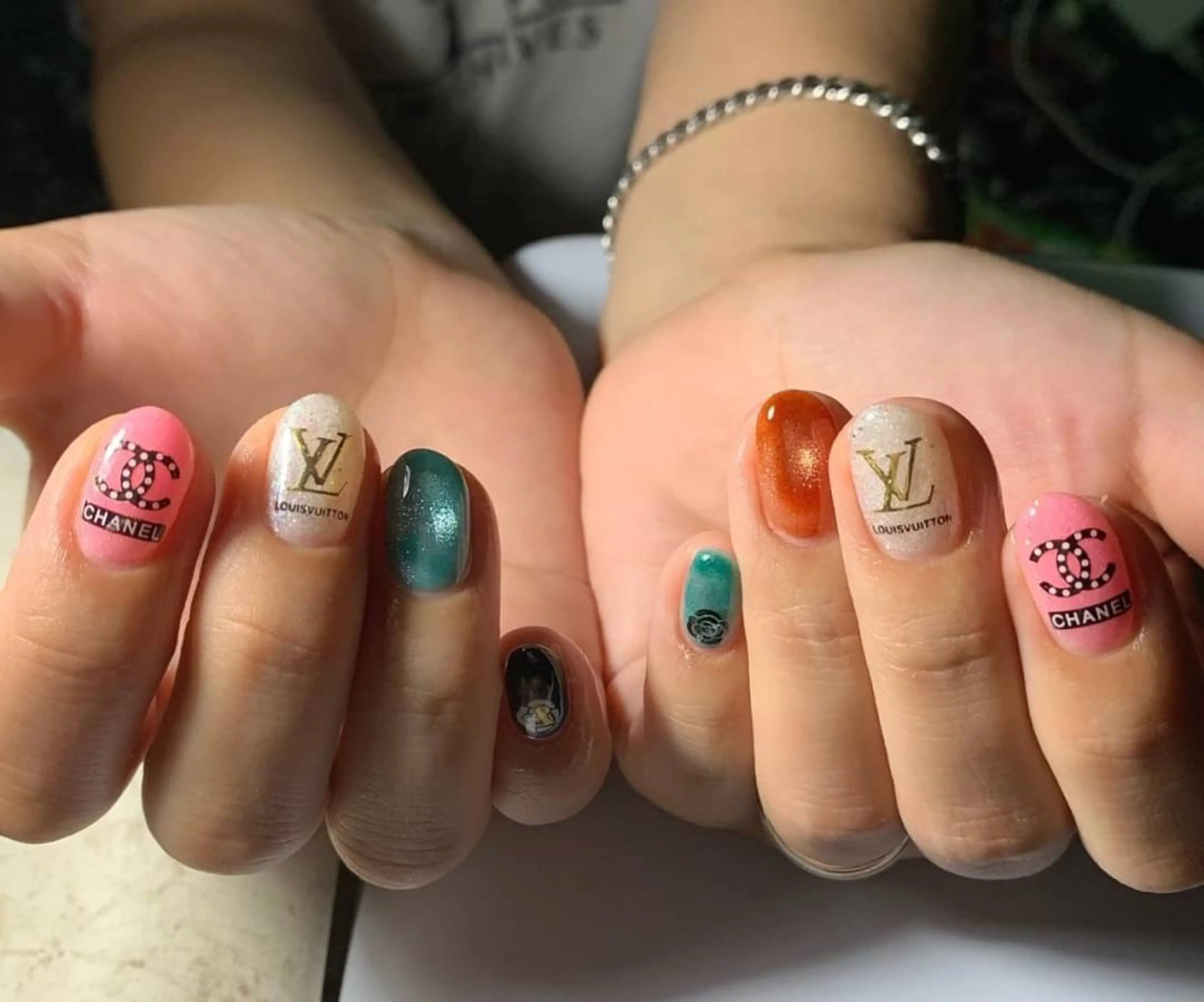 ネイル ハンドネイル フットネイル MHR nailのネイルデザイン