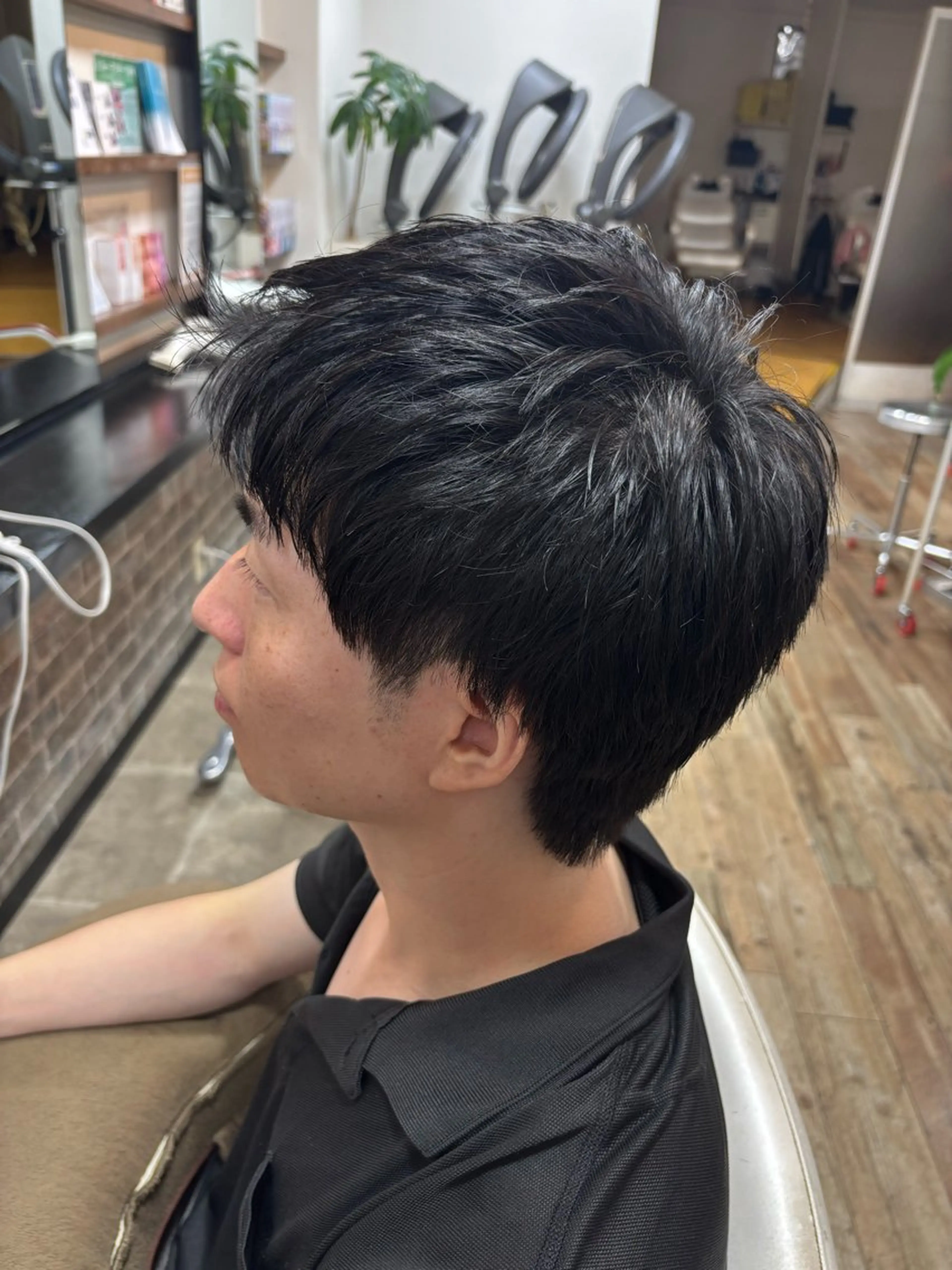 ヘアアレンジ メンズ 刈り上げ カット イツキ🌕デザインカ ラー🥨髪質改善🫧のヘアスタイル