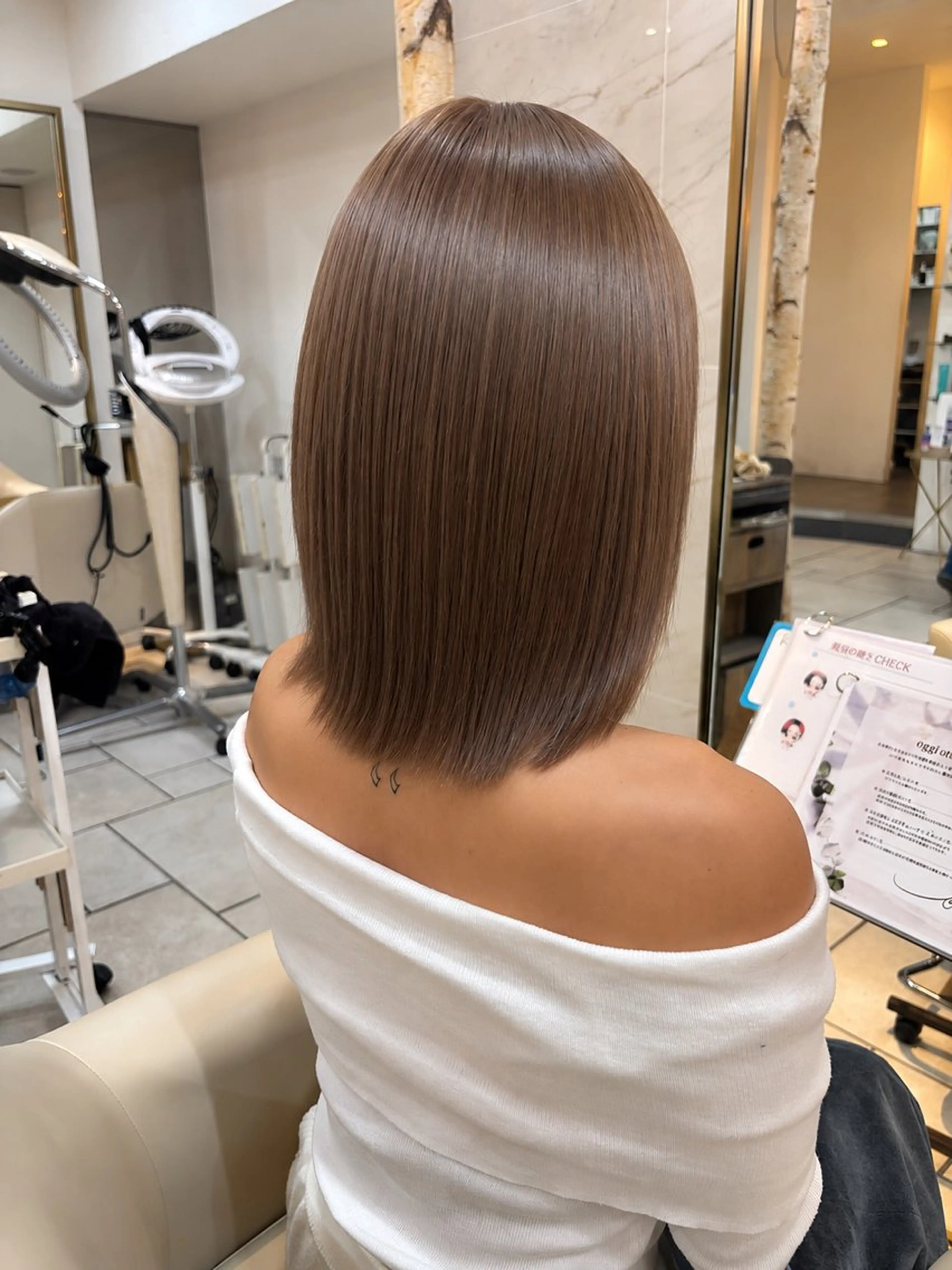 ミディアム カット ヘアカラー トリートメント エクステ/ブリーチ 緑地公園店長浦岡のヘアスタイル