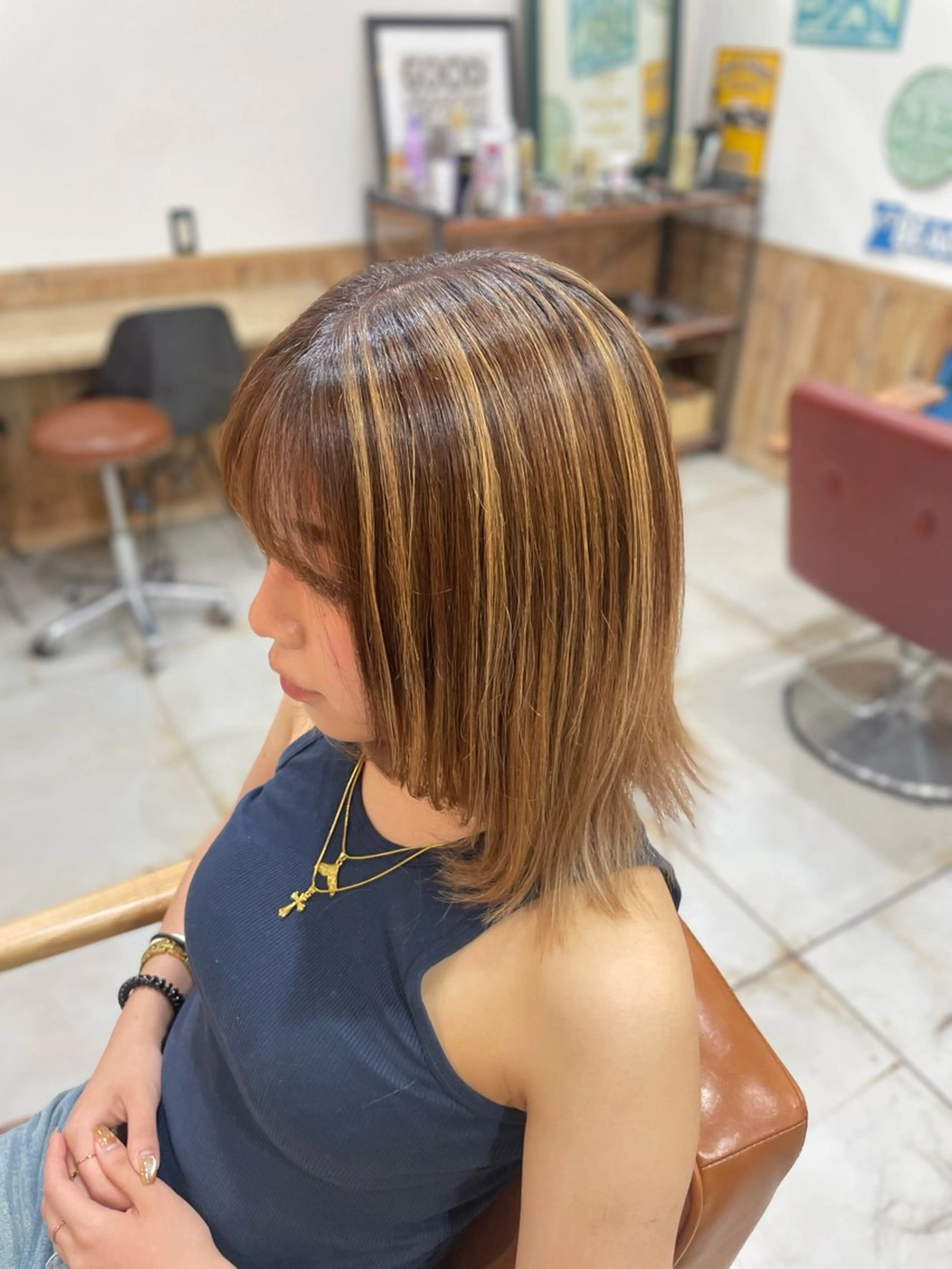 ミディアム ハイライト Wカラーレイヤーカ ット⚡️CHIAKIのヘアスタイル