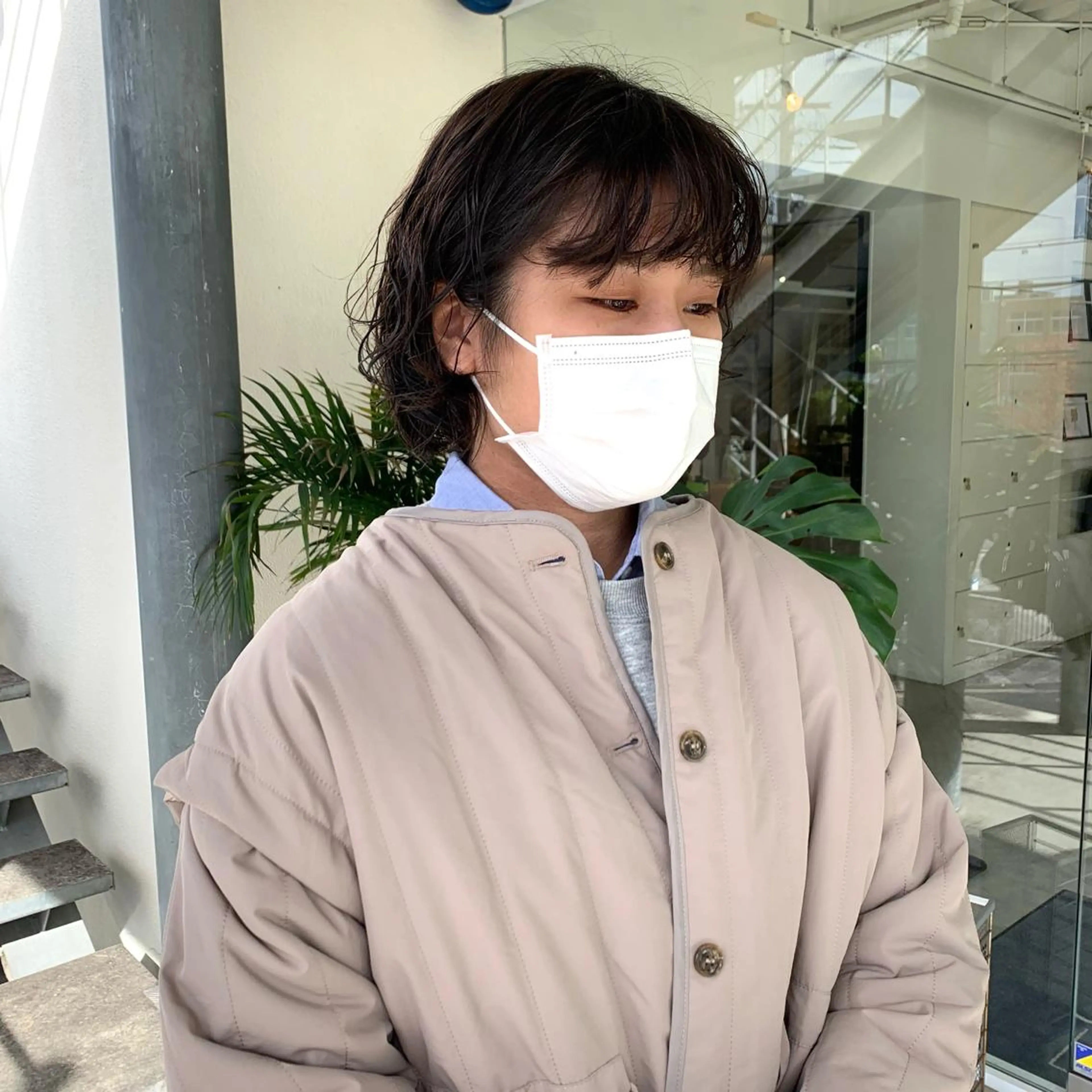 ショート パーマ ボブ 岩井 愛生のヘアスタイル