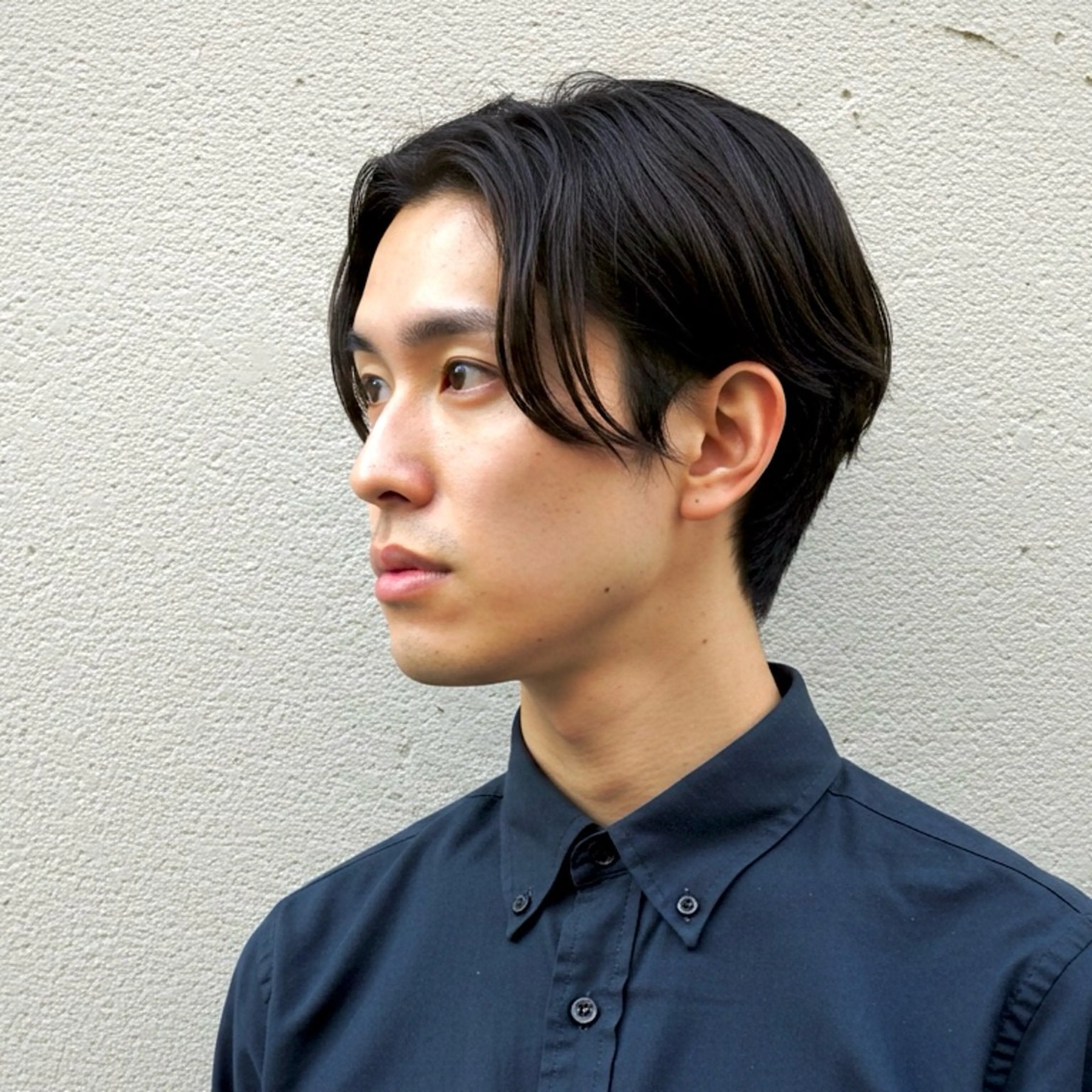 ミディアム カラー パーマ メンズ センターパート メンズ韓国風 ツーブロック 刈り上げ 韓国風ヘア カット ヘアカラー パーマ トリートメント ヘッドスパ 🎸メンズ/パーマ/ ショート🎸工藤達哉のヘアスタイル