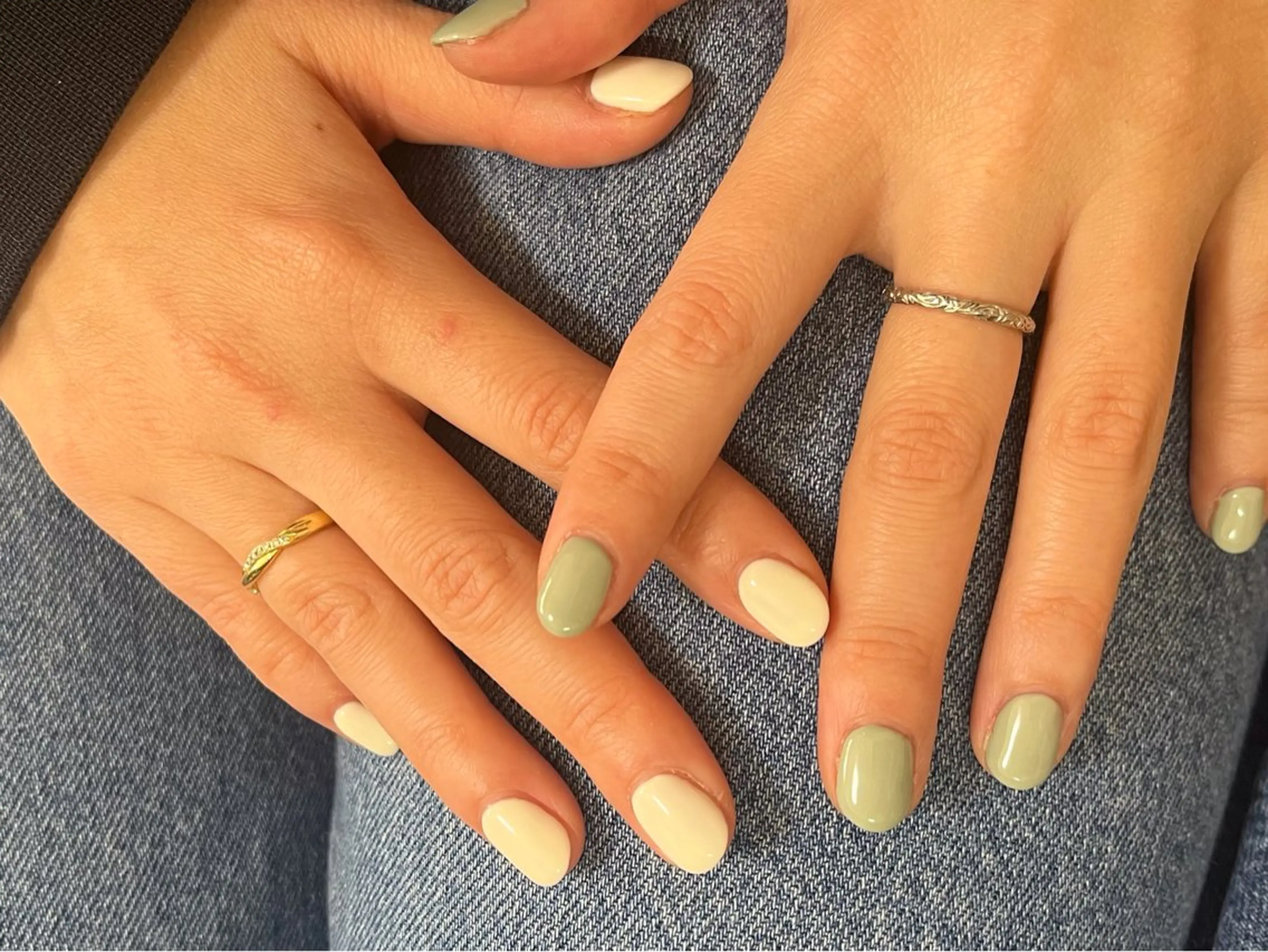 ネイル オーロラネイル フットネイル フレンチネイル ジェルネイル マグネットネイル ハンドネイル kiki nail &brow二子玉川の眉毛・アイブロウイメージ