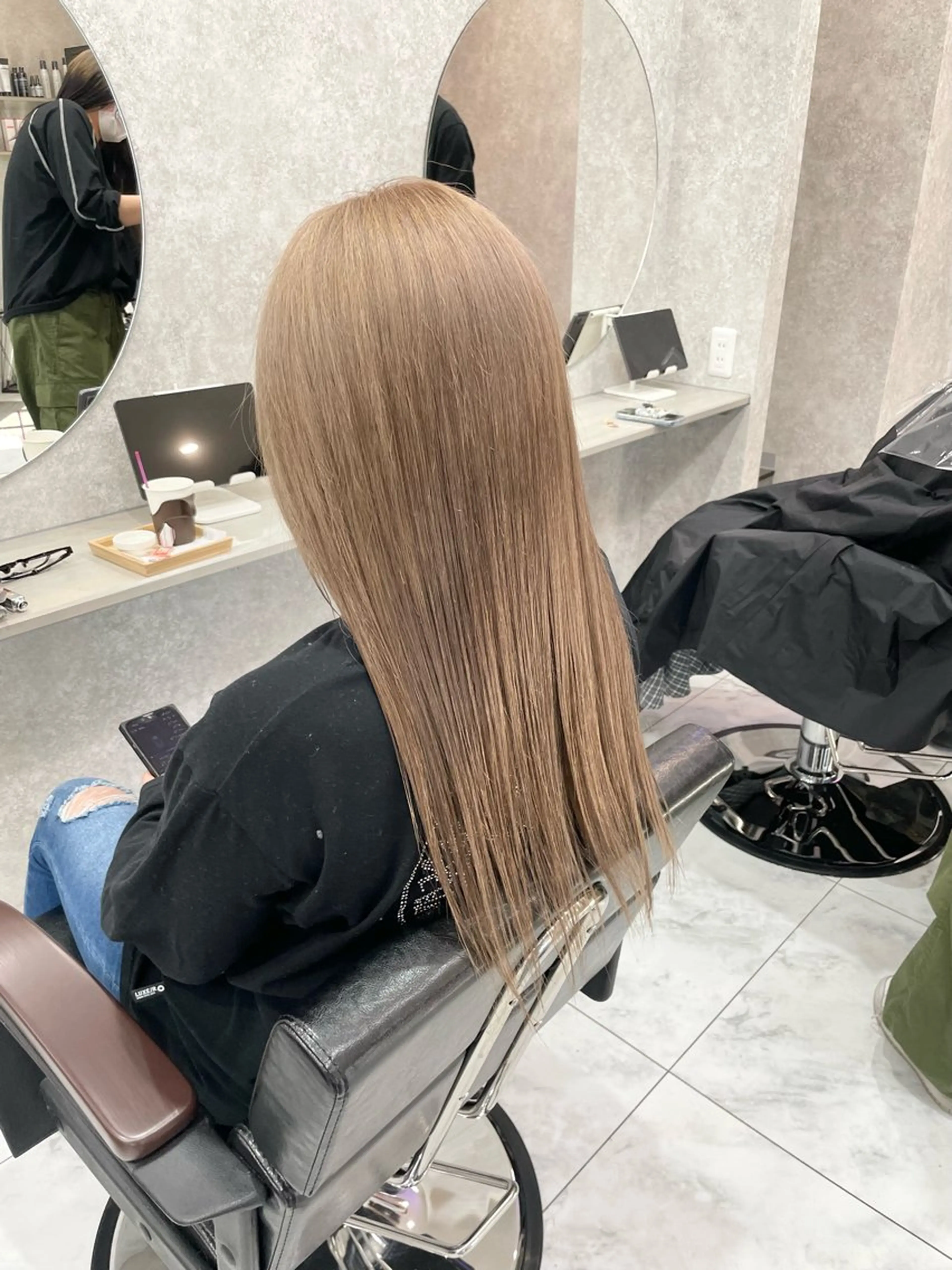 ロング 🦋ハイトーン🦋 石山 希理🦋のヘアスタイル