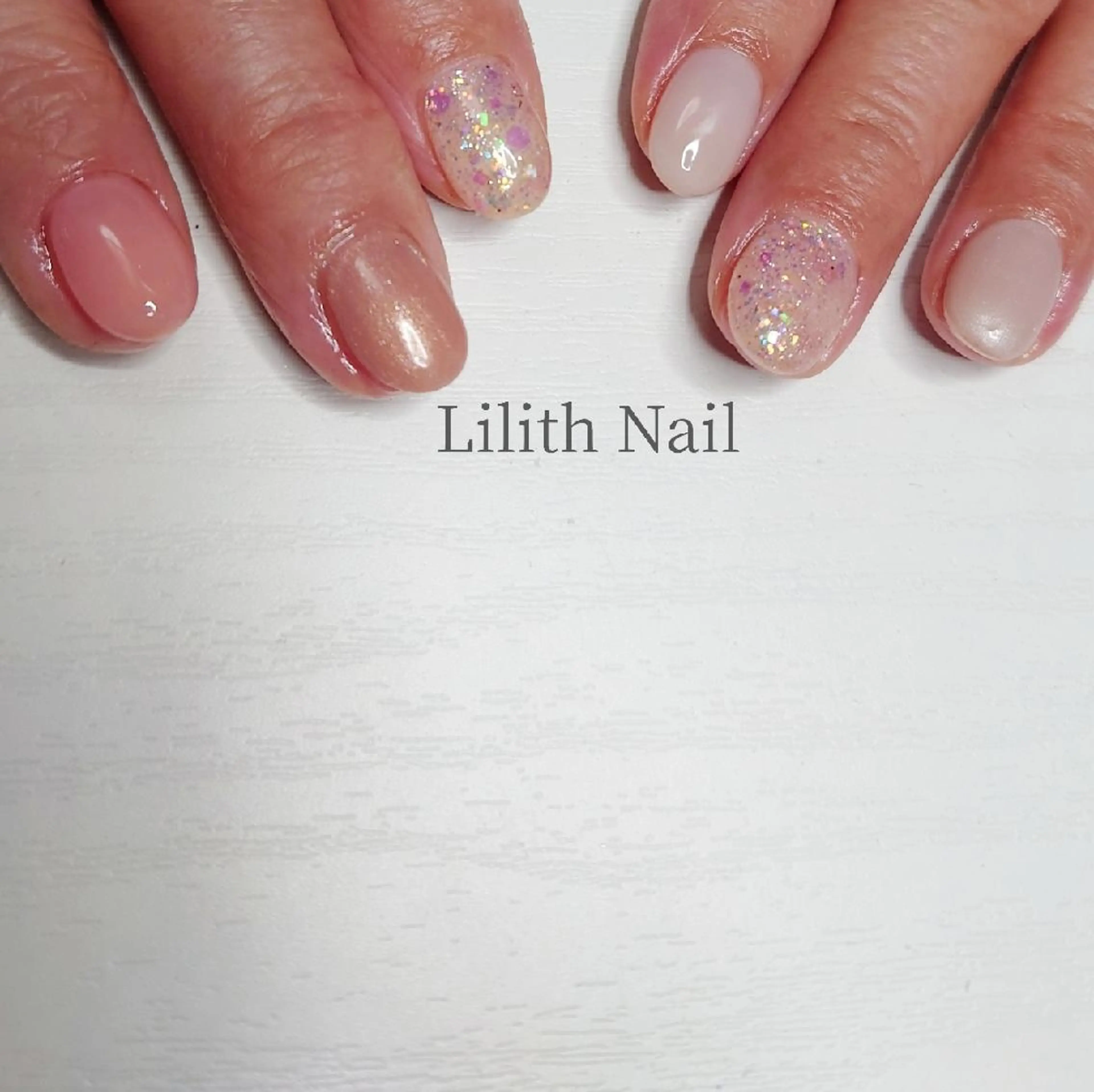ネイル ラメ(グリッター) ワンカラーネイル ハンドネイル Lilith Nailのネイルデザイン