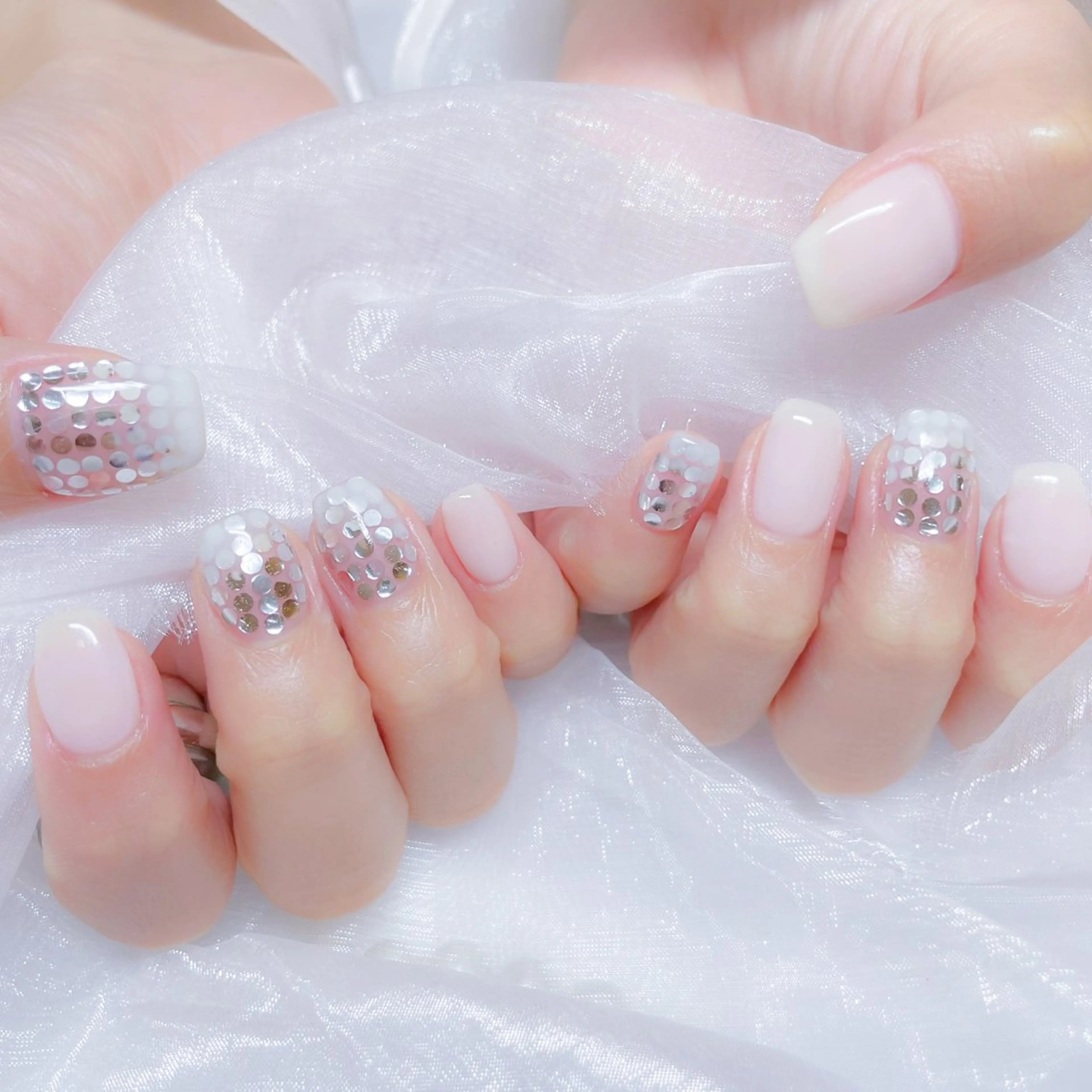 ネイル オーロラネイル フラッシュネイル ジェルネイル 氷ネイル・うるうるネイル キラキラネイル Amour baseのネイルデザイン
