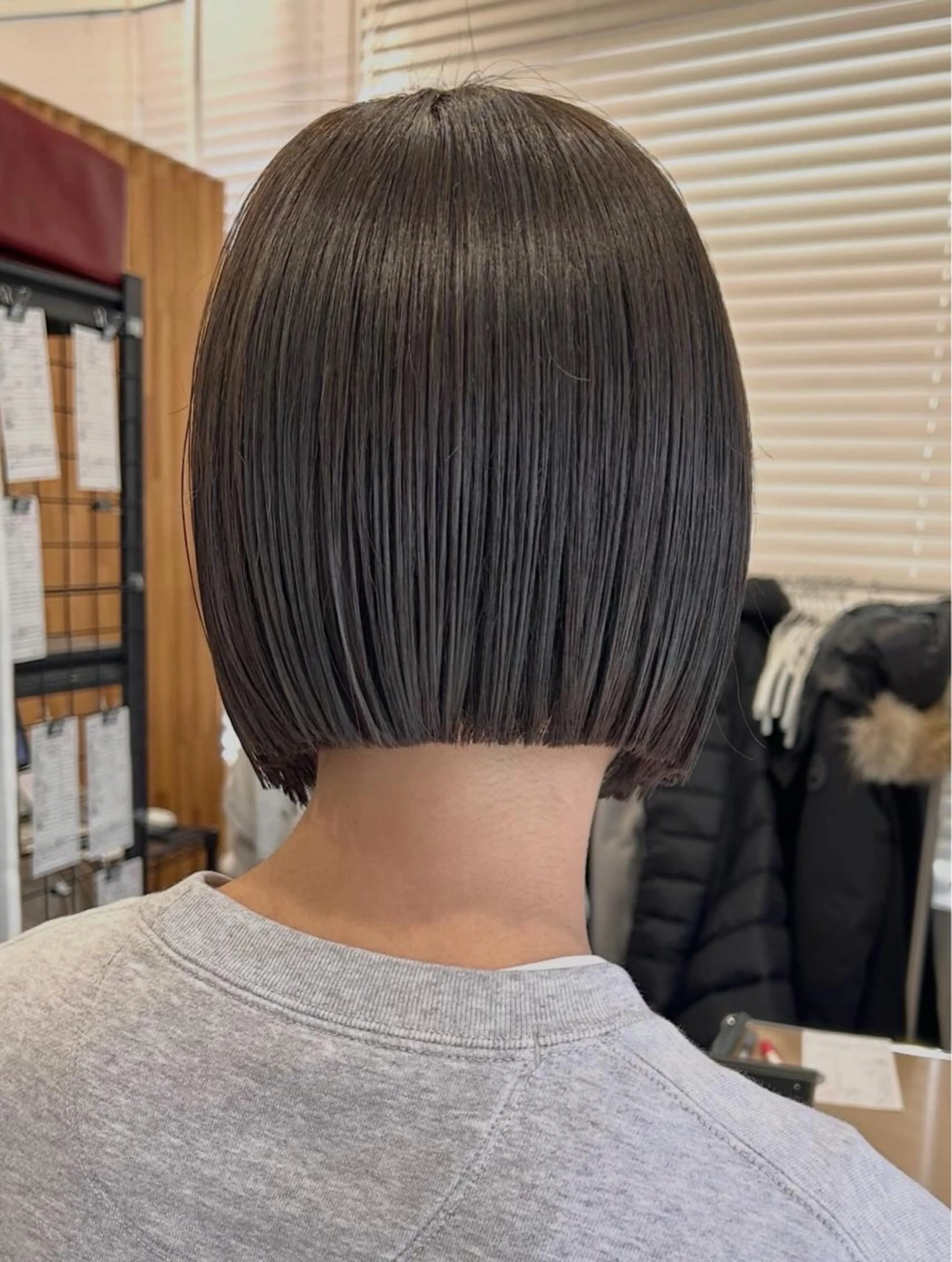 ショート カット 縮毛矯正 トリートメント ぱつっとボブ/ 小野あかねのヘアスタイル