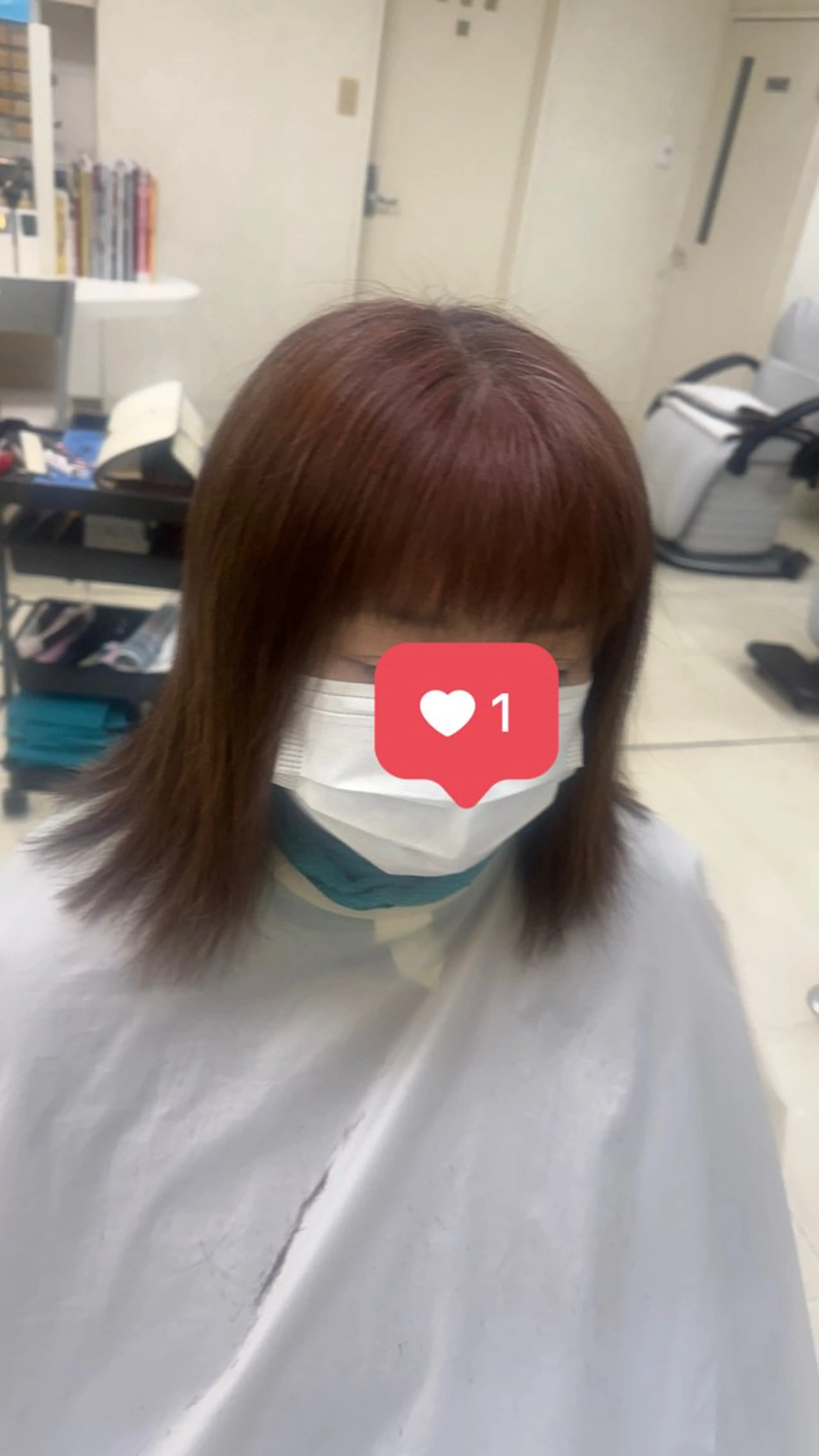 ミディアム タカハシ リナのヘアスタイル